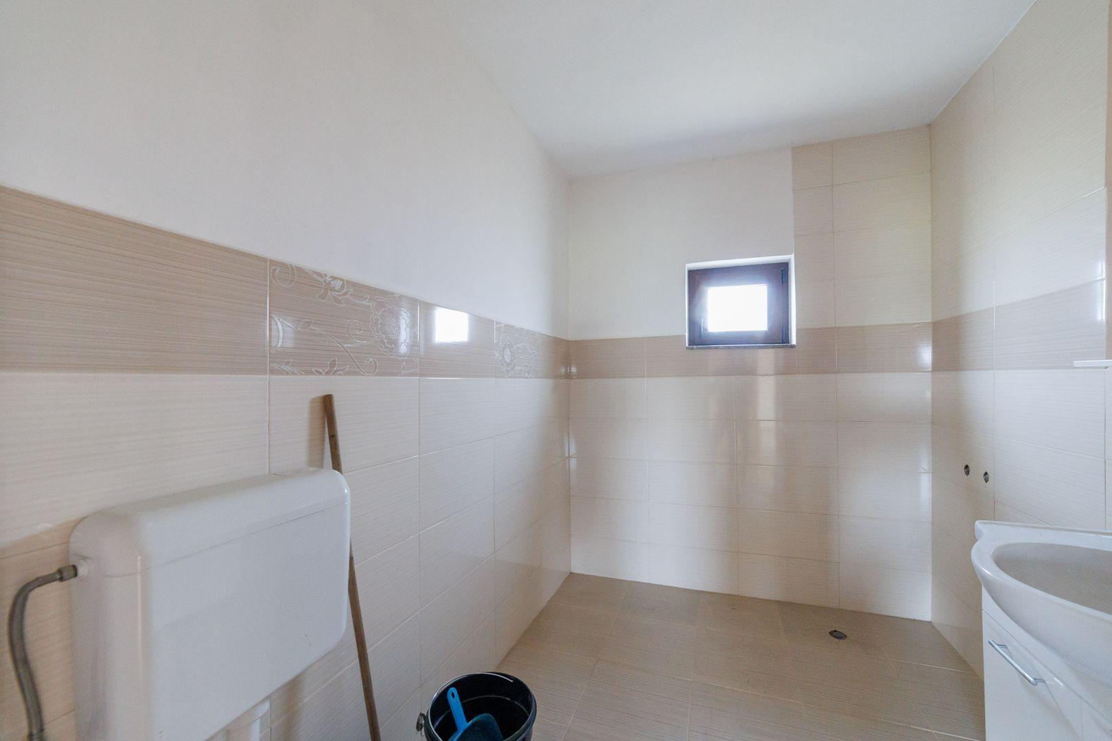 Casa P+M cu 4 camere si teren de 705 mp | Pitesti – Strada Zborului - 27
