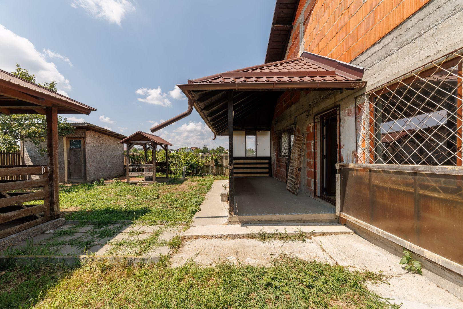 Casa P+M cu 4 camere si teren de 705 mp | Pitesti – Strada Zborului - 15