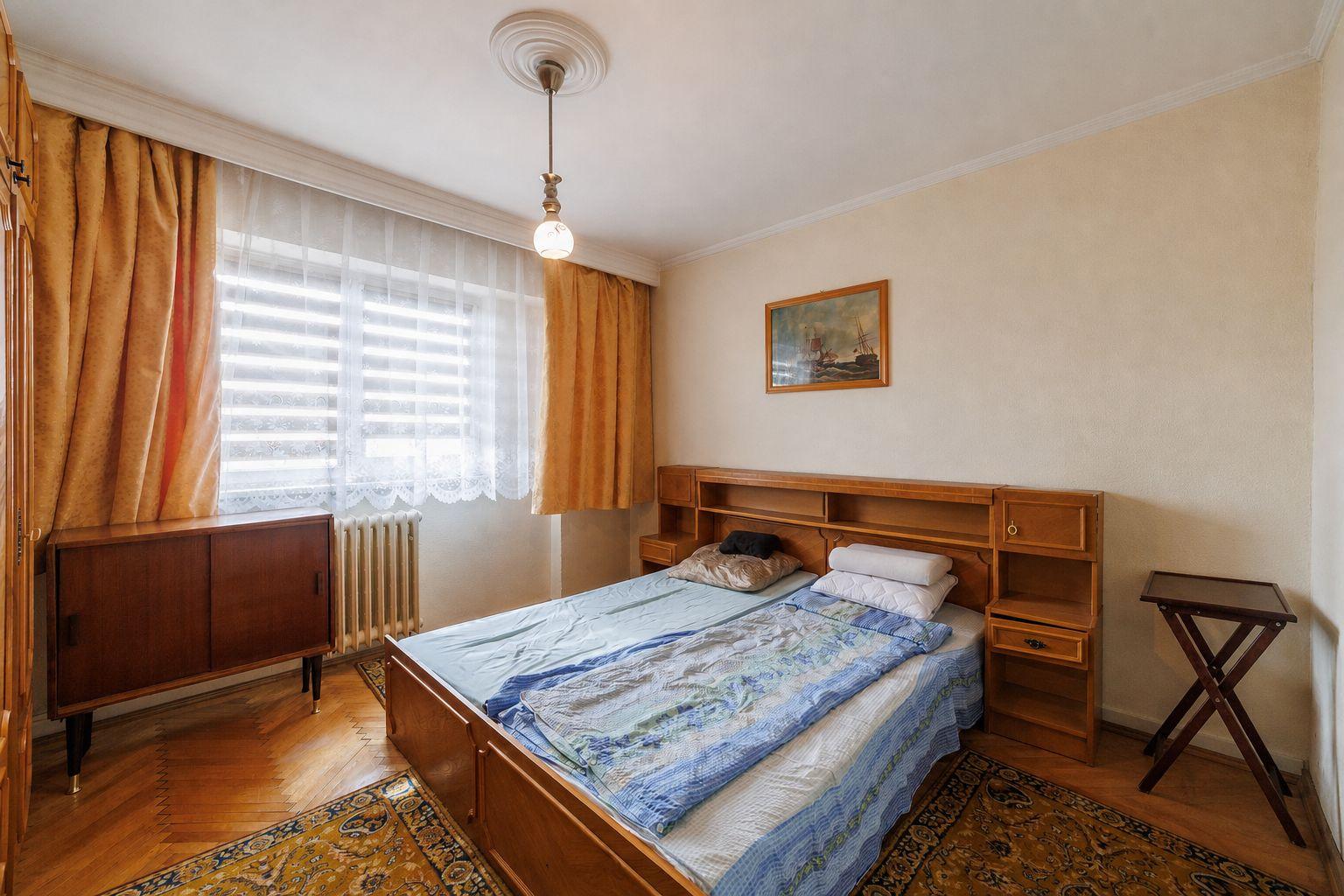 Apartament luminos cu 3 camere și balcon – Exercițiu - 12
