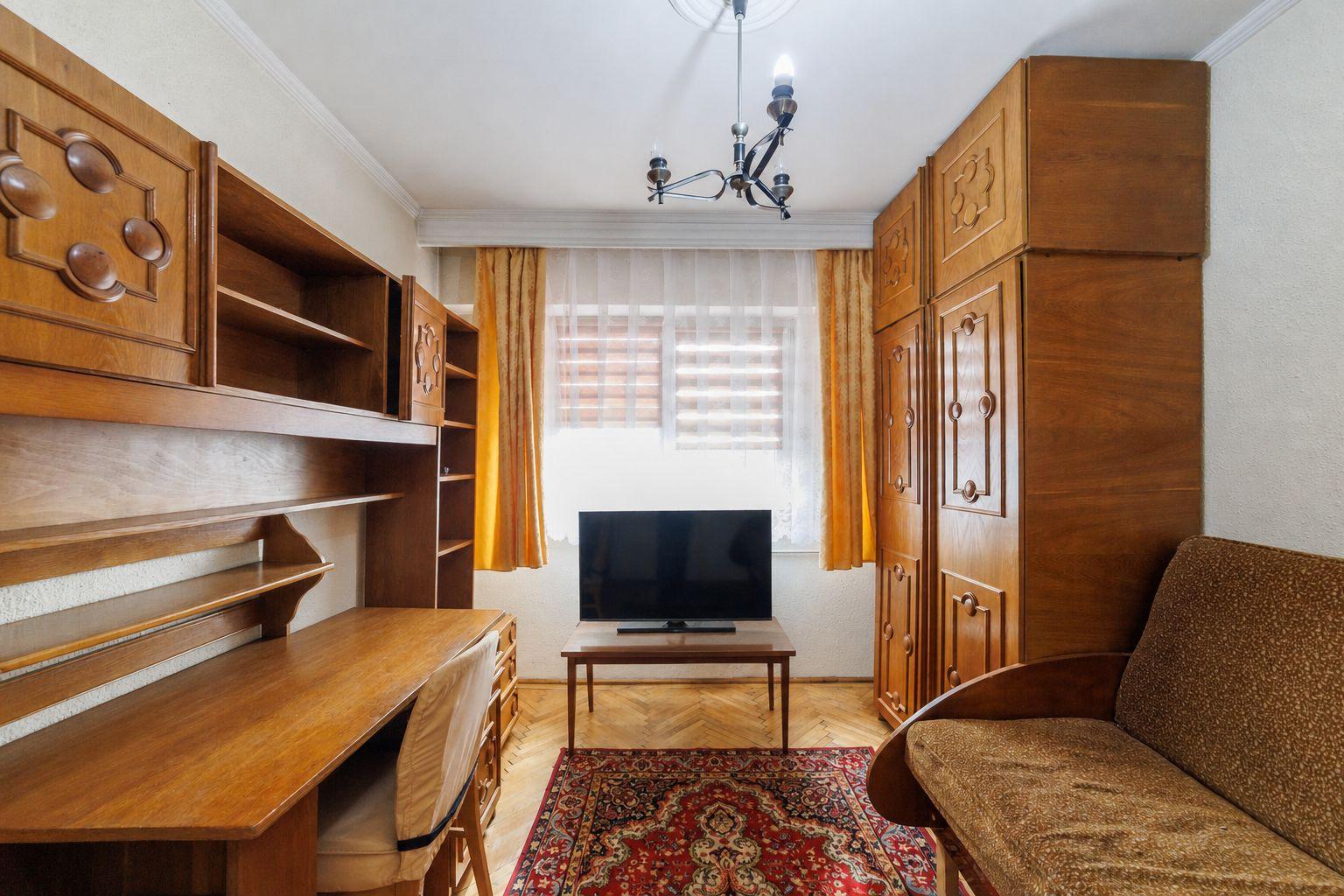 Apartament luminos cu 3 camere și balcon – Exercițiu - 10