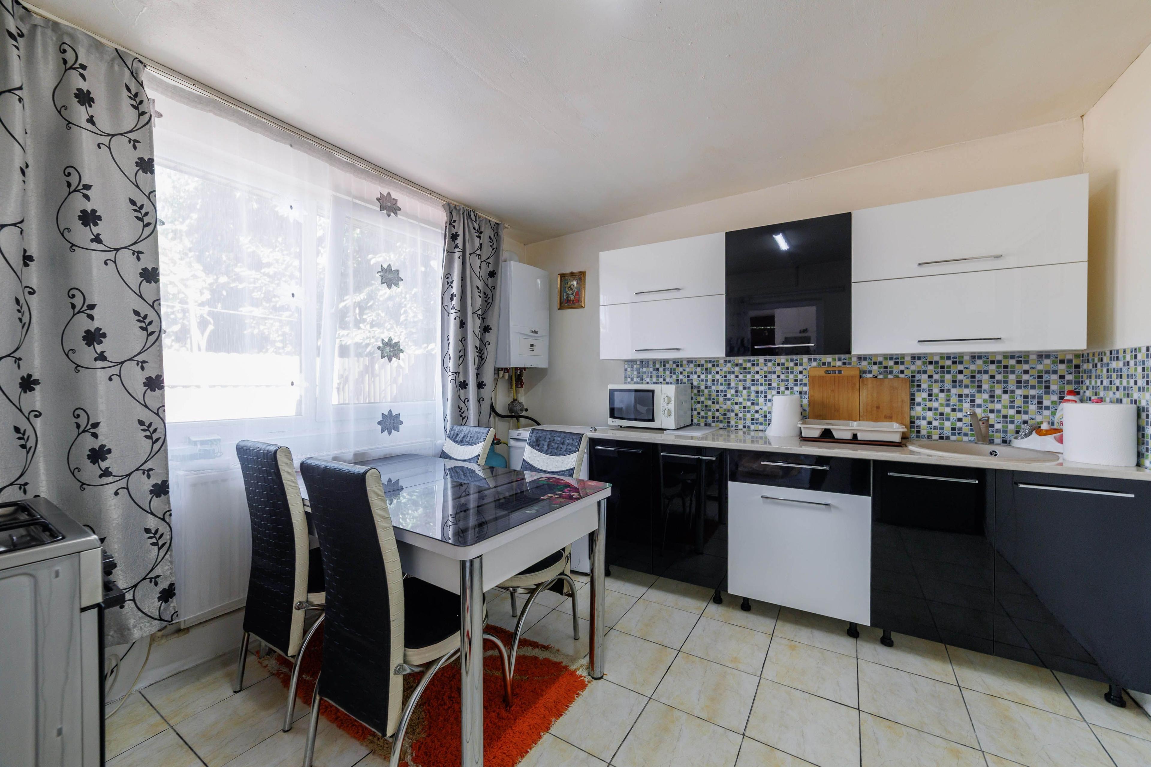 Casa la pret de garsoniera | Zona Lunca Argesului – Scenic, Pitesti - 7
