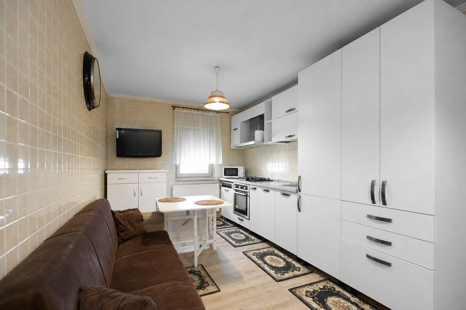 Apartament 3 Camere - Mobilat și Utilat - Parcare – Exercițiu - 1