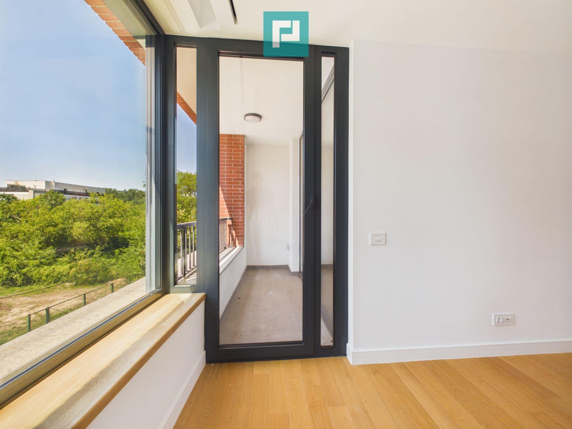 Studio Premium | Bloc Boutique | Iancu Nicolae - 5