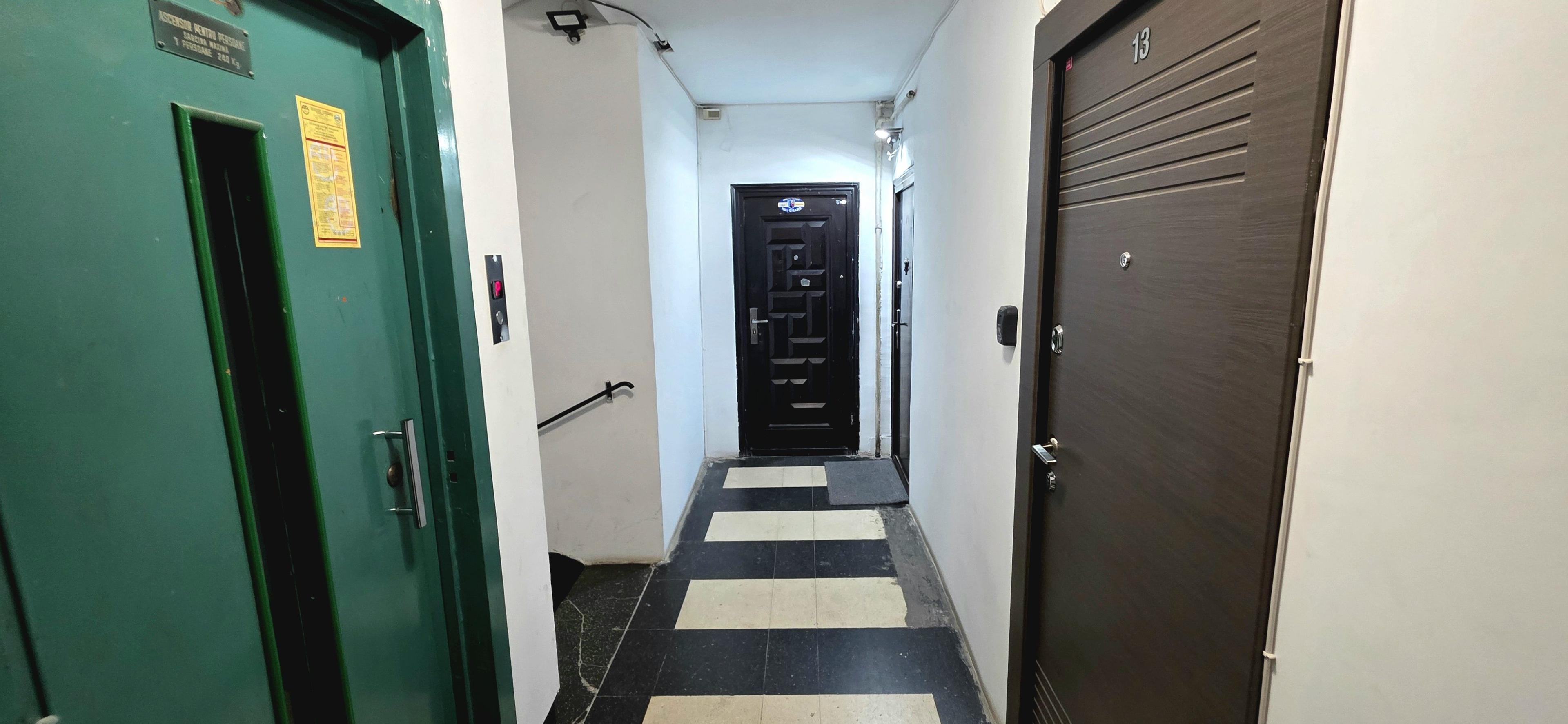 Universitate apartament 2 camere de vanzare - 22