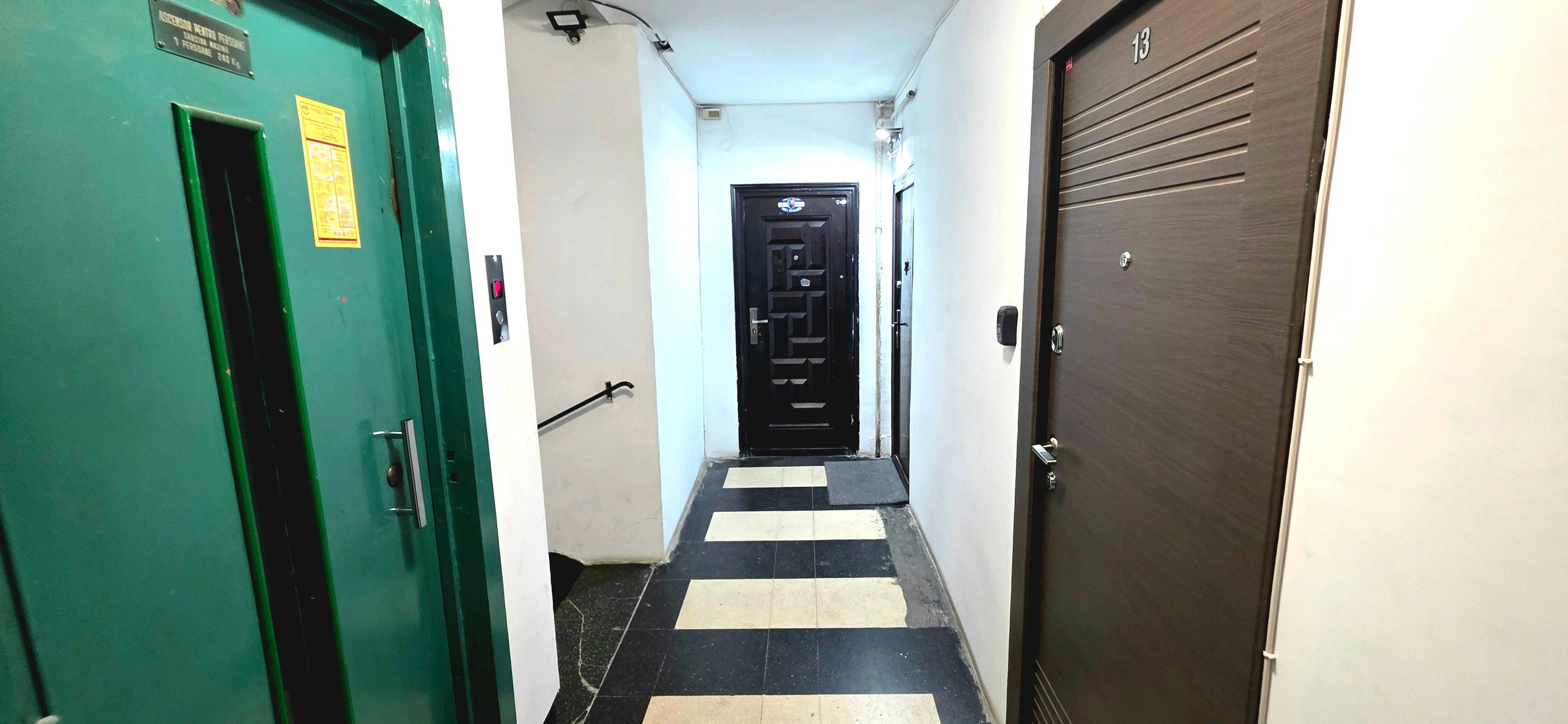 Apartament 2 camere de vânzare în zona Universitate ideal investitie - 21