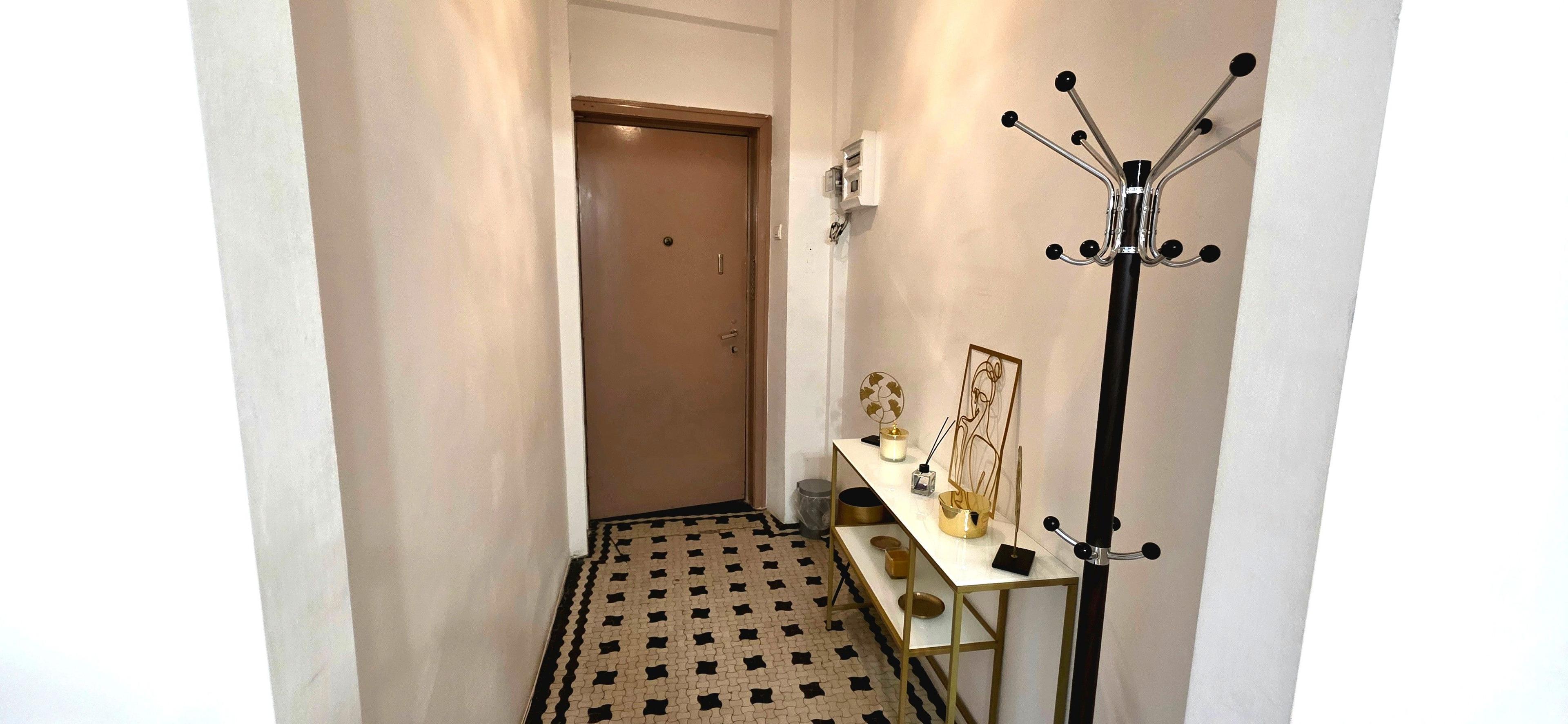Apartament 2 camere de vânzare în zona Universitate – 70 mp, etaj 1 - 20