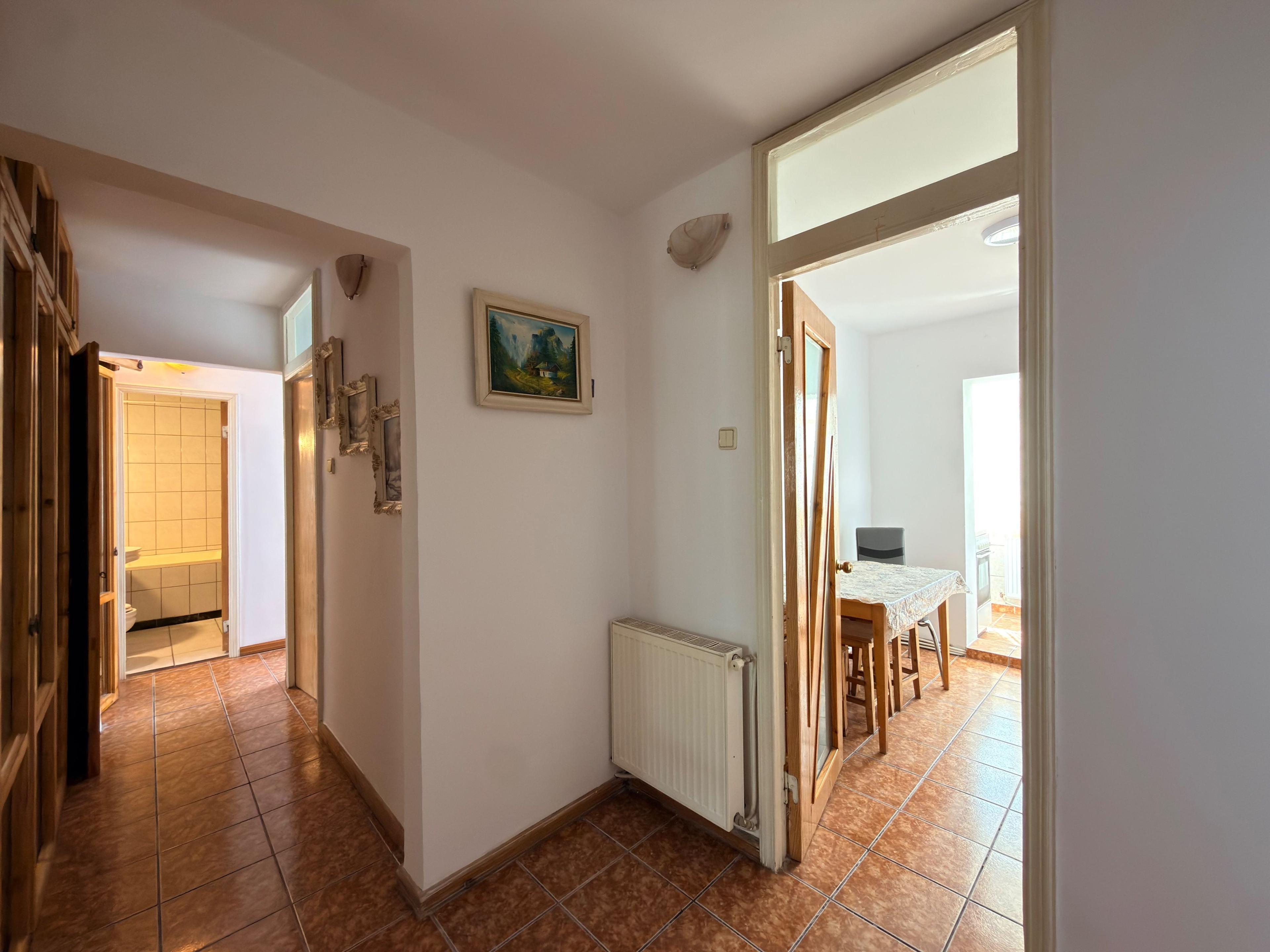 Apartament 3 camere etaj 3- Campulung-Zona Visoi! - 6