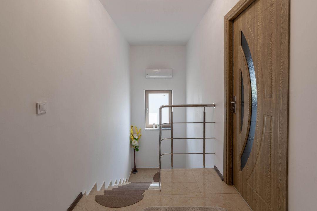 Renunta la Apartament- Descopera Avantajele unei Case Duplex in Mosoaia! - 9