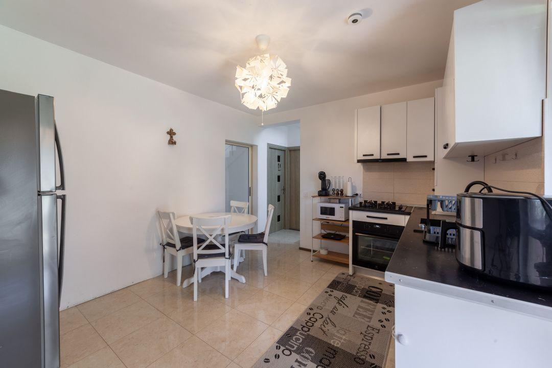 Renunta la Apartament- Descopera Avantajele unei Case Duplex in Mosoaia! - 12