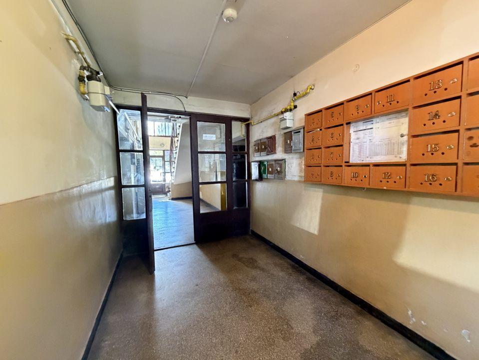 Apartament 2 camere semidecomandat zona Fratii Golesti - Gara - 12