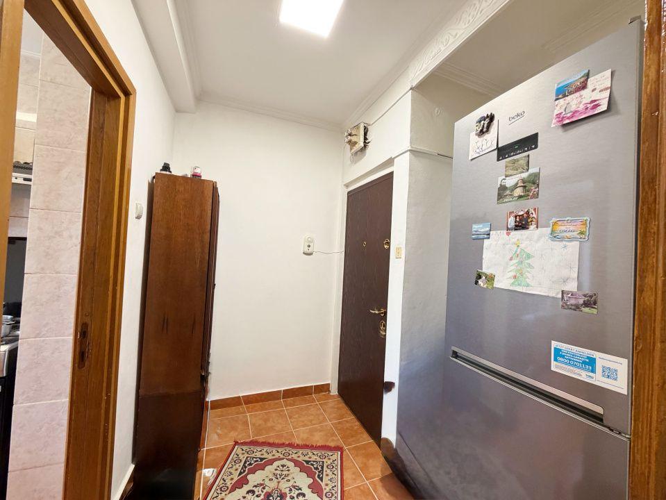 Apartament 2 camere semidecomandat zona Fratii Golesti - Gara - 8