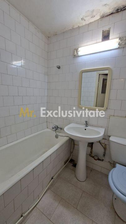Apartament 4 camere Nord ,Etaj 3 la Poarta Scolii nr 14 - 6
