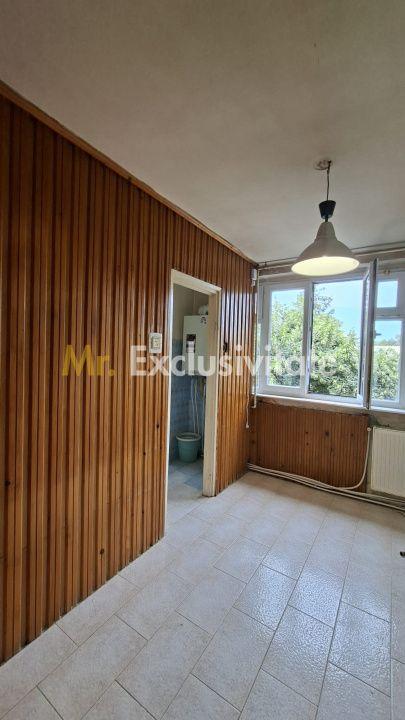 Apartament 4 camere Nord ,Etaj 3 la Poarta Scolii nr 14 - 8