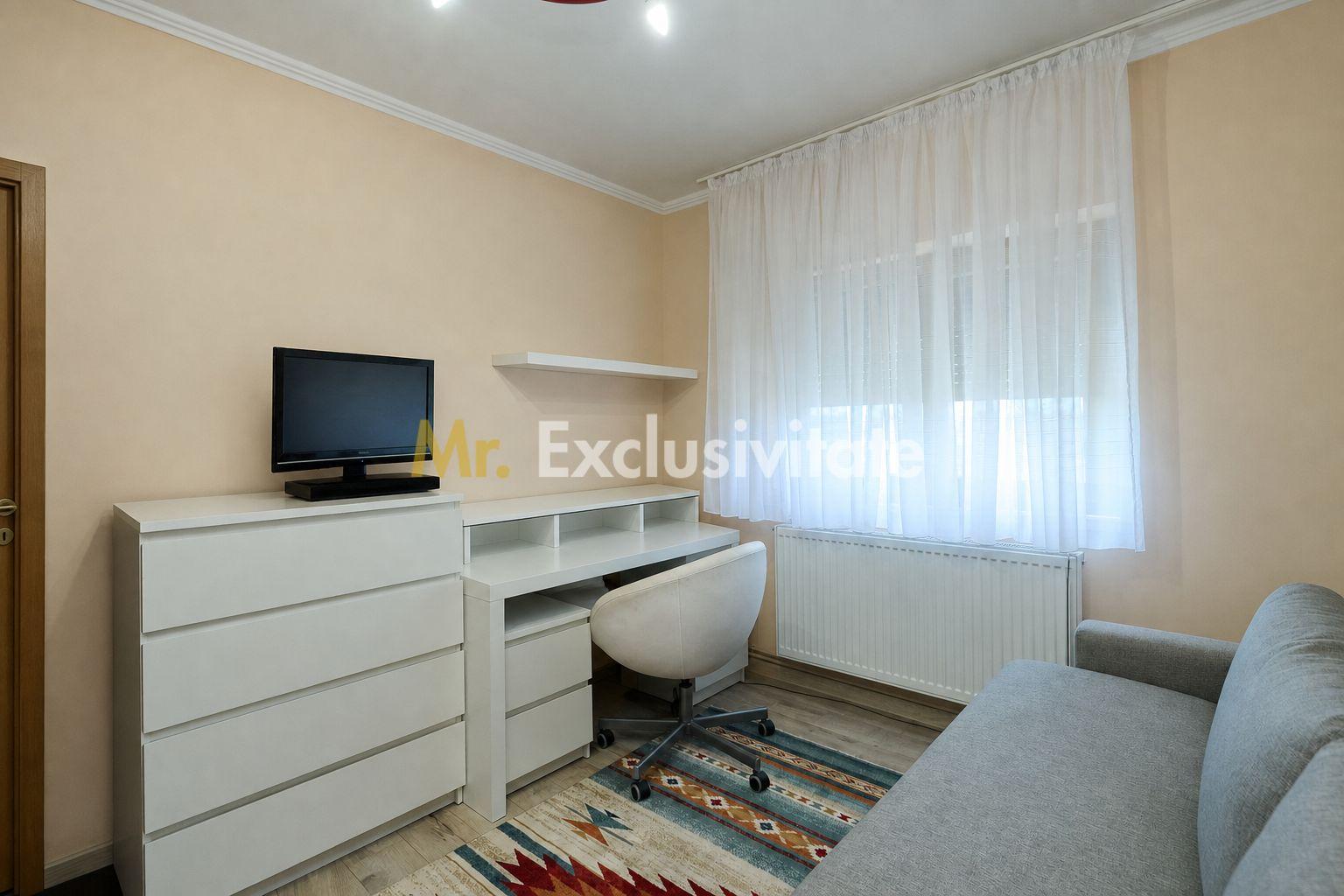Apartament cu 3 camere, 2 băi și balcon închis | Exercițiu - 10