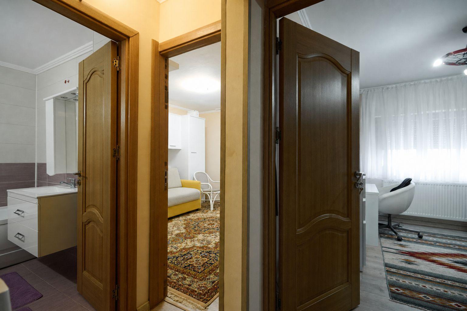 Apartament cu 3 camere, 2 băi și balcon închis | Exercițiu - 17