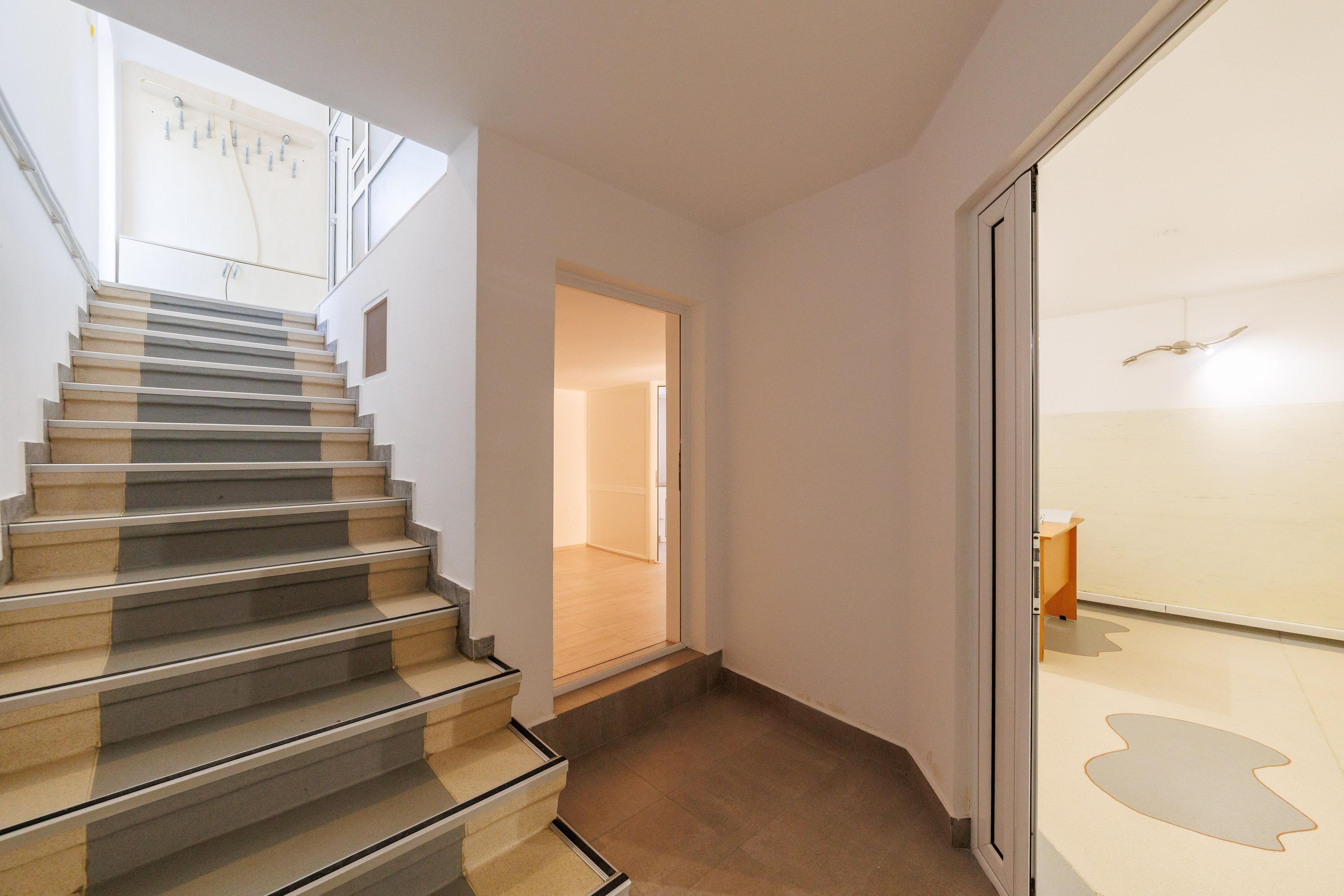 Proprietate multifunctionala | Doua cladiri | 581 mp | Pitesti - 2