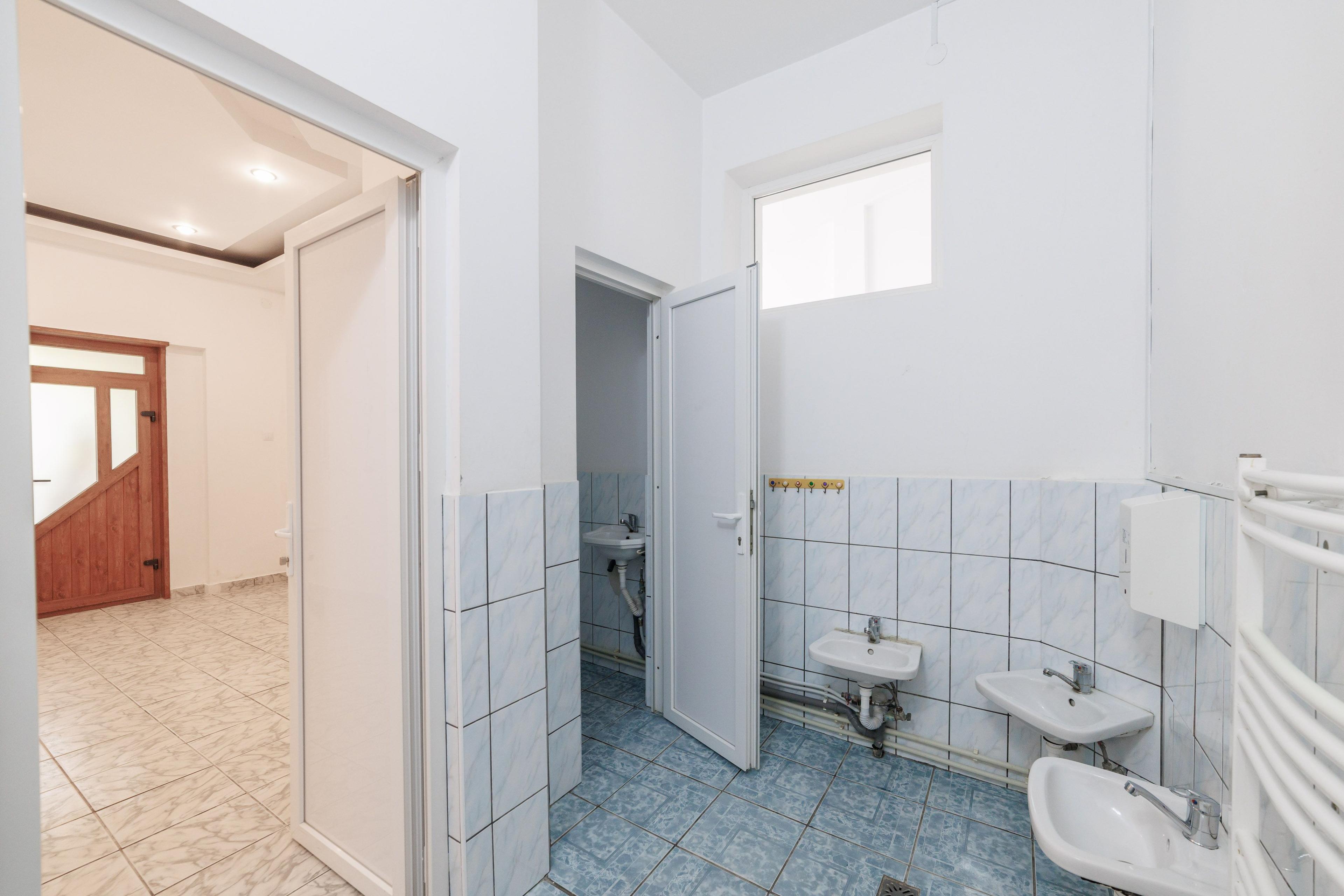 Proprietate multifunctionala | Doua cladiri | 581 mp | Pitesti - 24