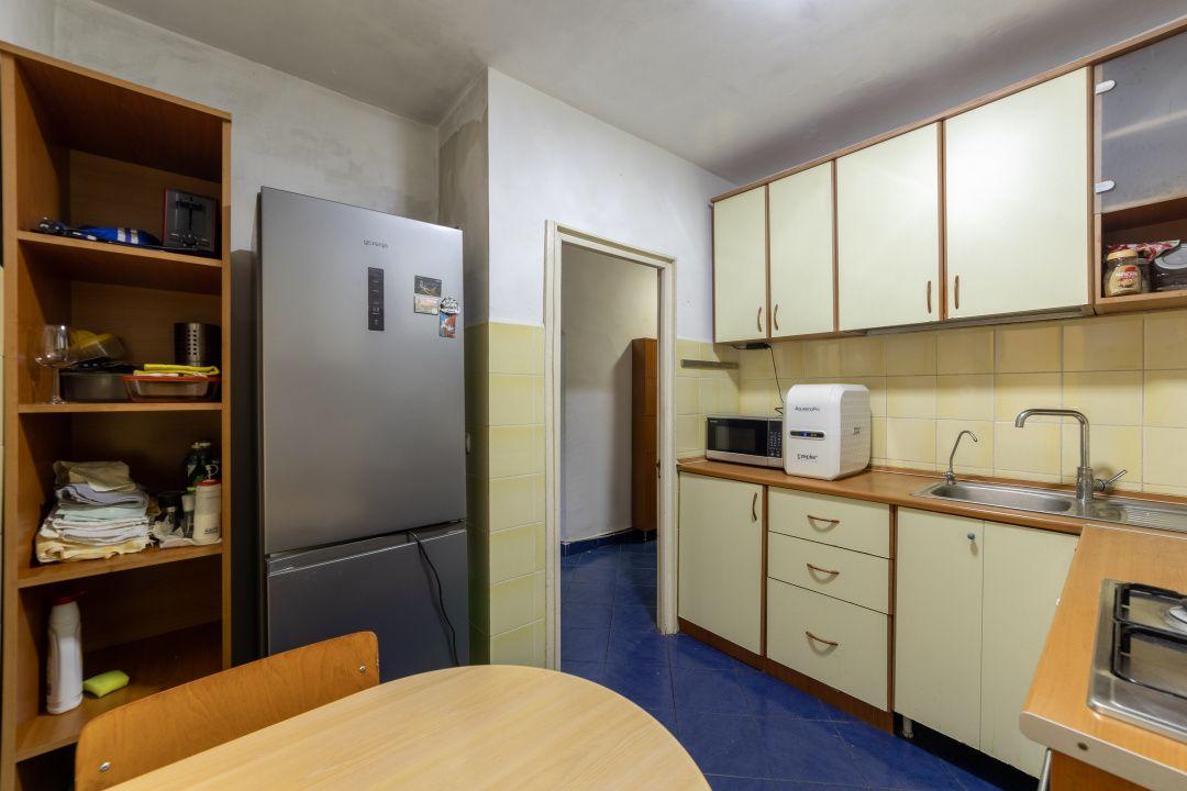 Ap. 3 camere, decomandat, etaj 2, Lacul Tei, Bucuresti - 12