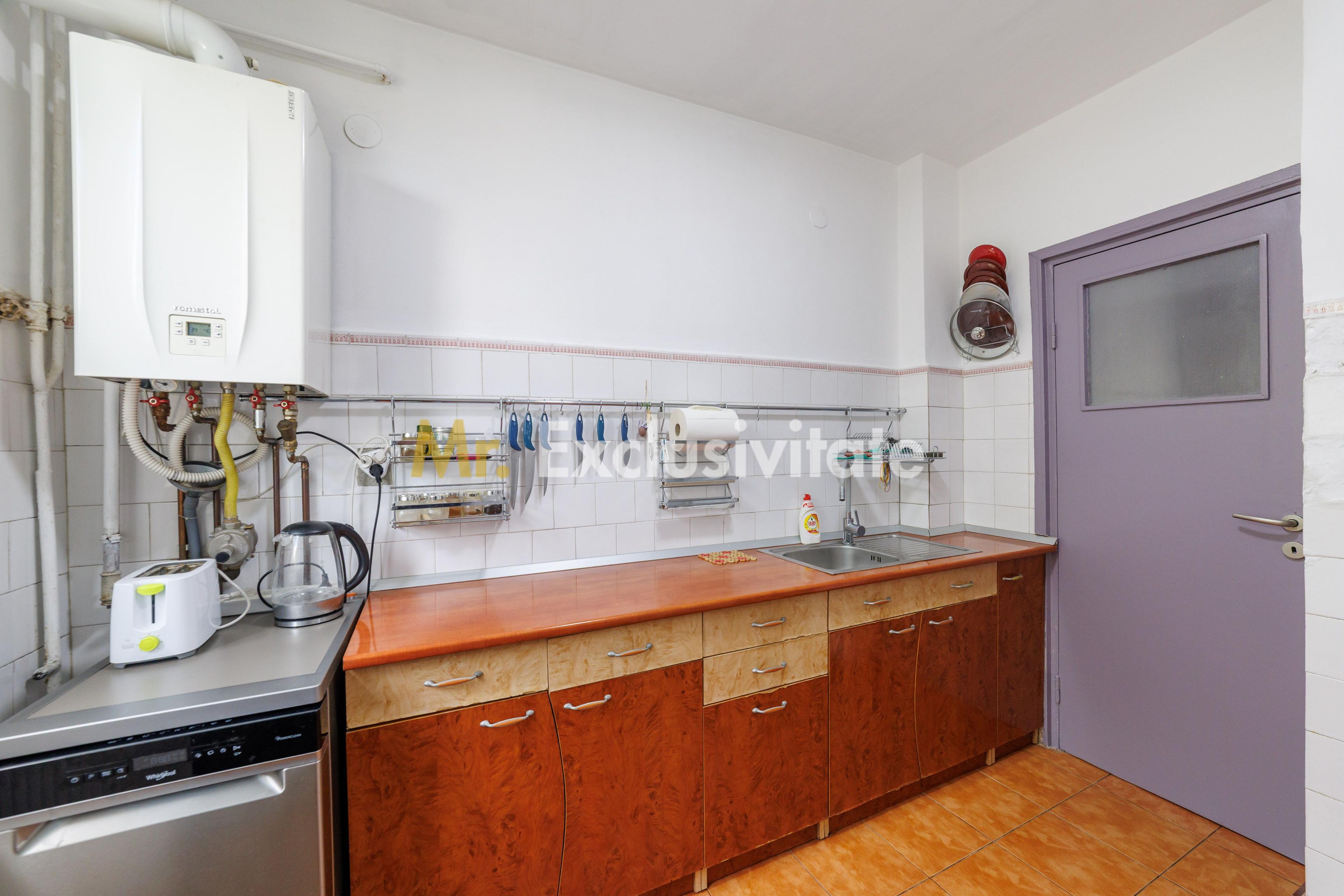 Apartament 2 camere, etaj 3, zona Traian - 11