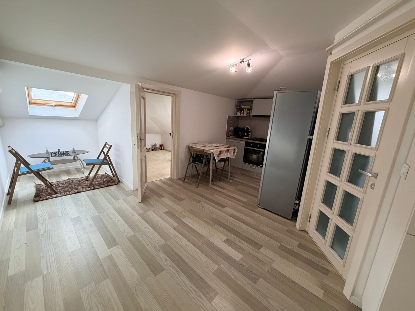Apartament 70.55 mp, complet mobilat, ultimul nivel + balcon 7.87mp - 48