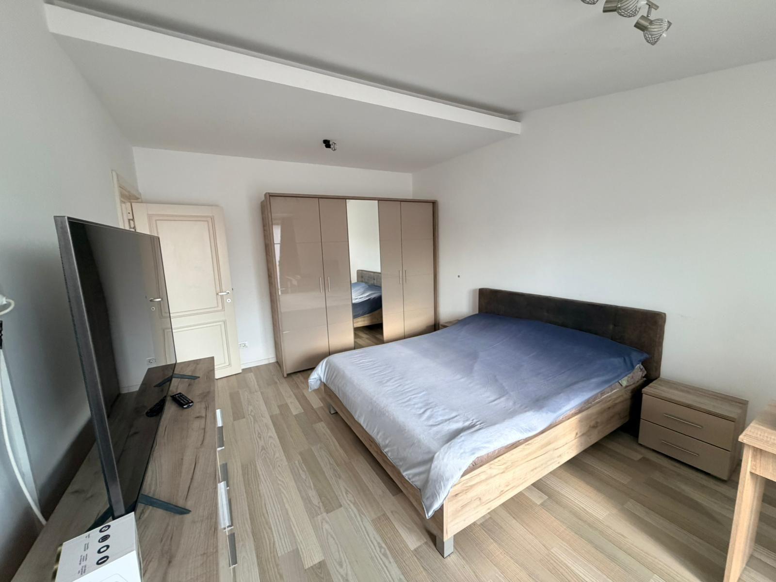 Apartament 70.55 mp, complet mobilat, ultimul nivel + balcon 7.87mp - 37