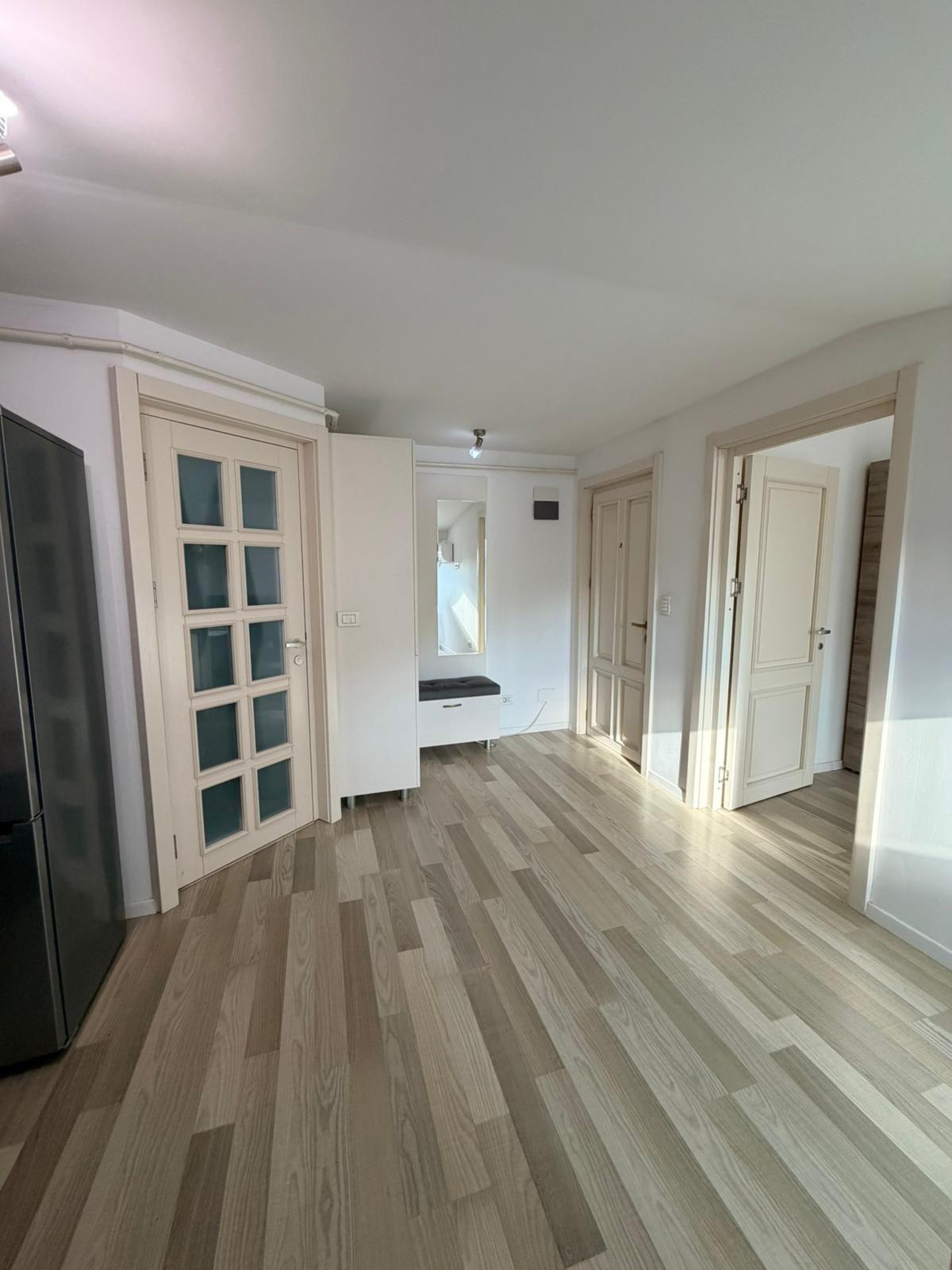 Apartament 70.55 mp, complet mobilat, ultimul nivel + balcon 7.87mp - 49