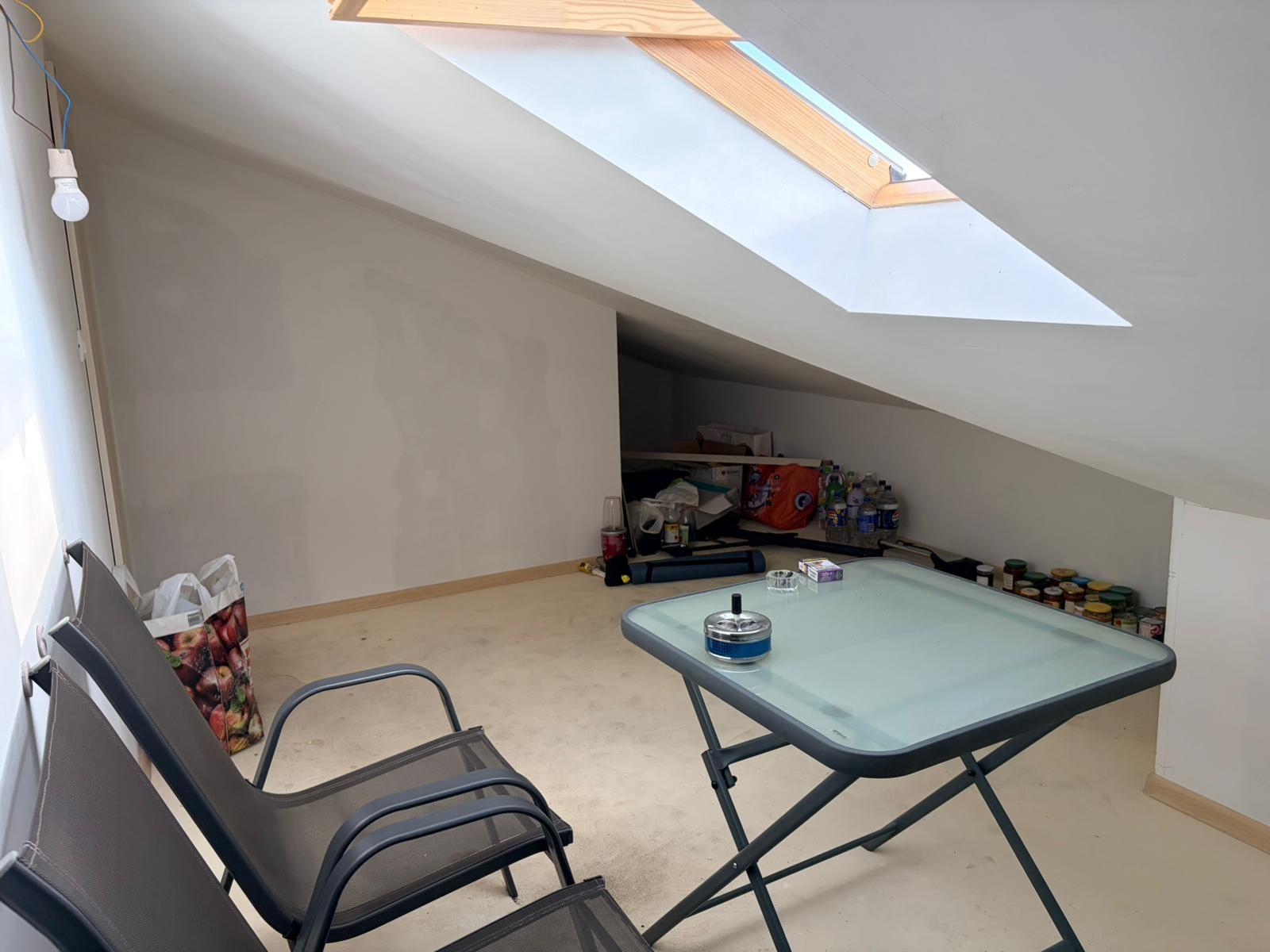 Apartament 70.55 mp, complet mobilat, ultimul nivel + balcon 7.87mp - 72