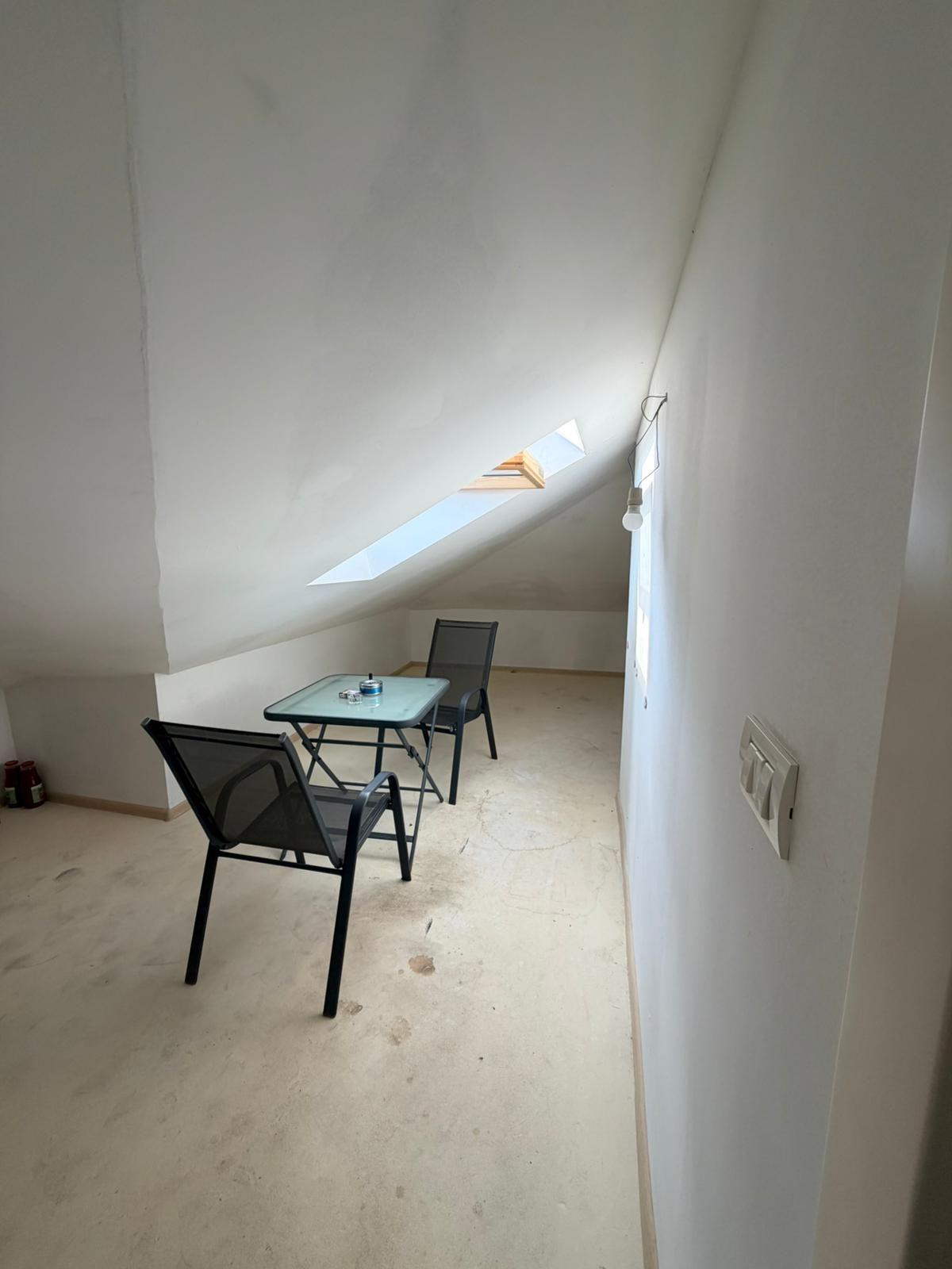 Apartament 70.55 mp, complet mobilat, ultimul nivel + balcon 7.87mp - 77