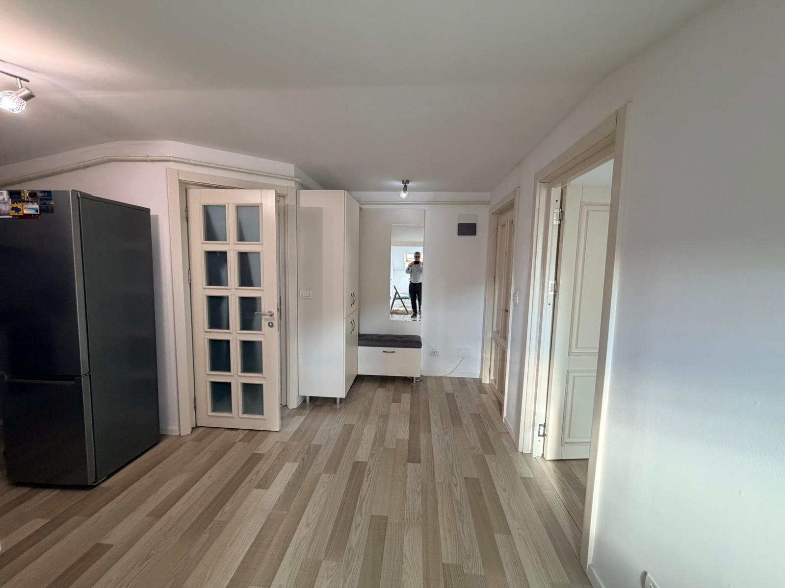 Apartament 70.55 mp, complet mobilat, ultimul nivel + balcon 7.87mp - 50