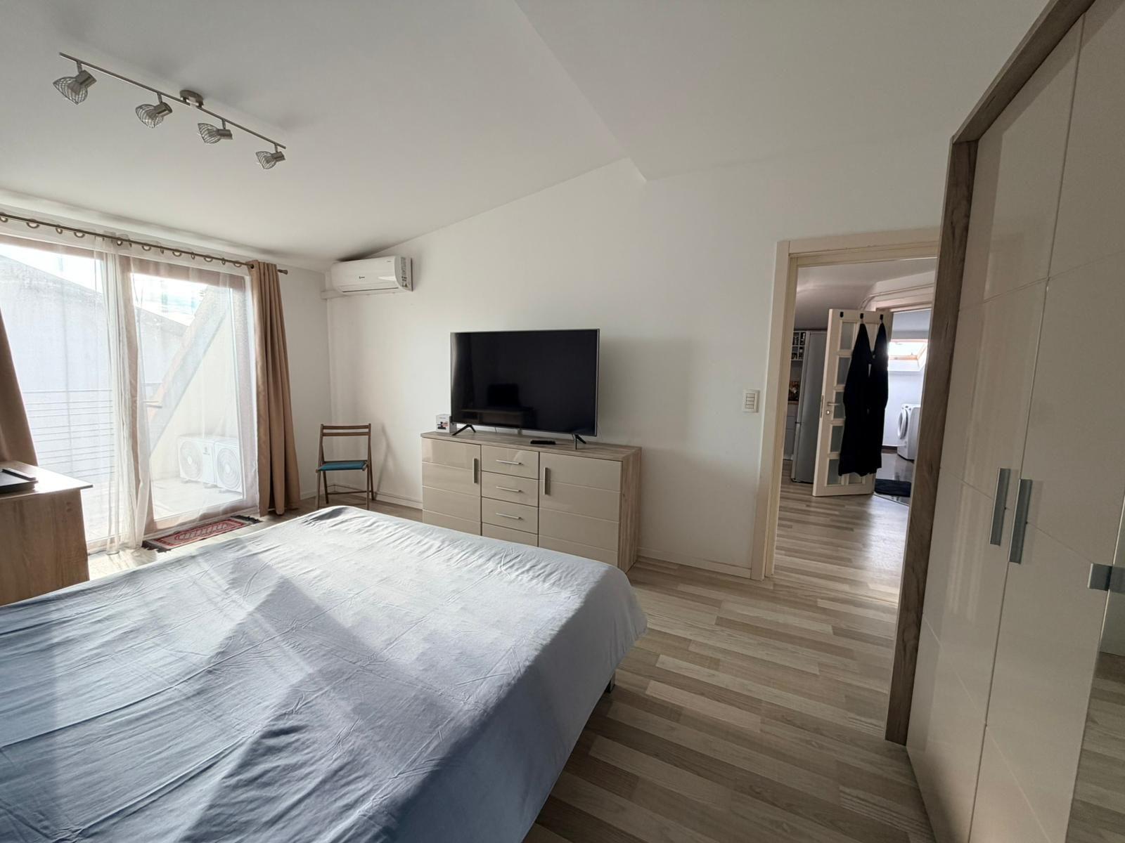Apartament 70.55 mp, complet mobilat, ultimul nivel + balcon 7.87mp - 36