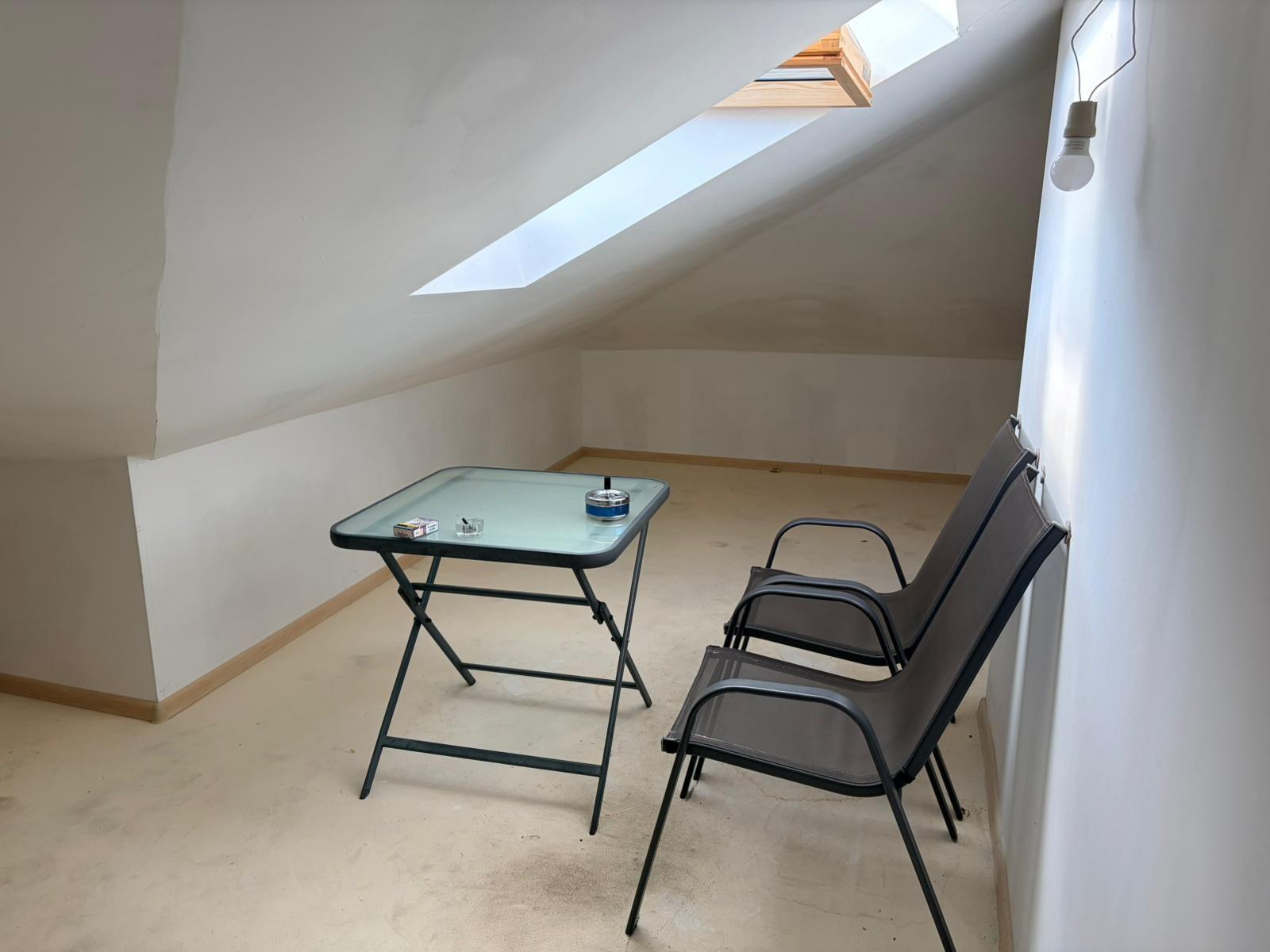 Apartament 70.55 mp, complet mobilat, ultimul nivel + balcon 7.87mp - 79