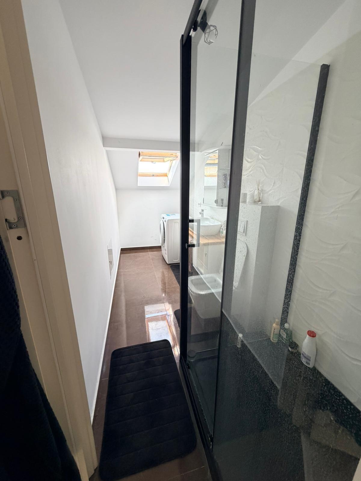 Apartament 70.55 mp, complet mobilat, ultimul nivel + balcon 7.87mp - 66