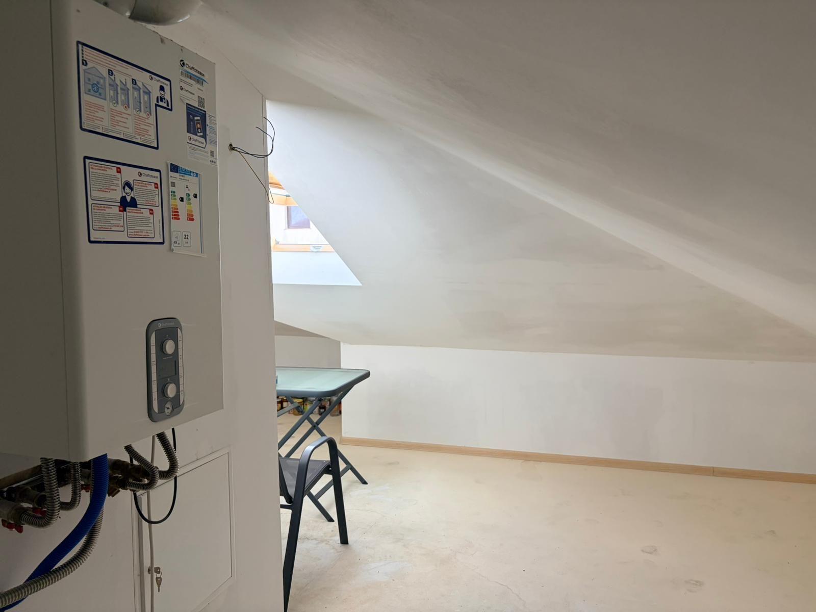 Apartament 70.55 mp, complet mobilat, ultimul nivel + balcon 7.87mp - 80