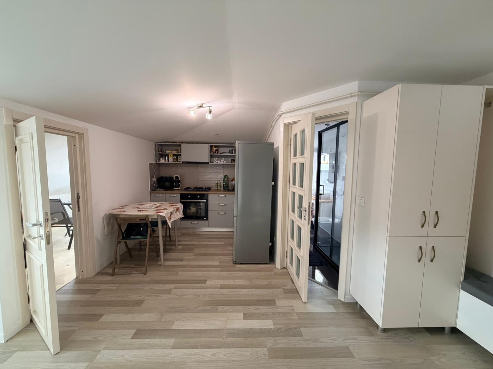 Apartament 70.55 mp, complet mobilat, ultimul nivel + balcon 7.87mp - 54