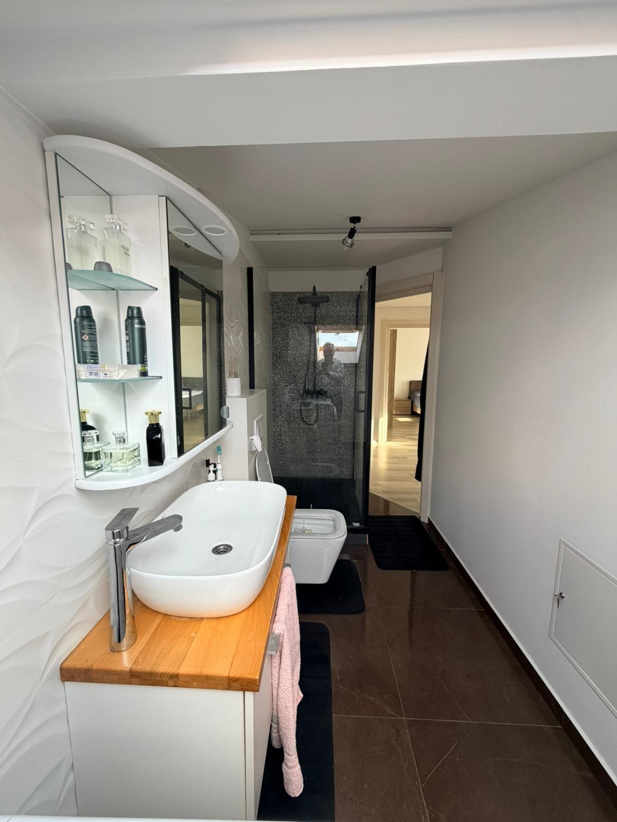 Apartament 70.55 mp, complet mobilat, ultimul nivel + balcon 7.87mp - 68