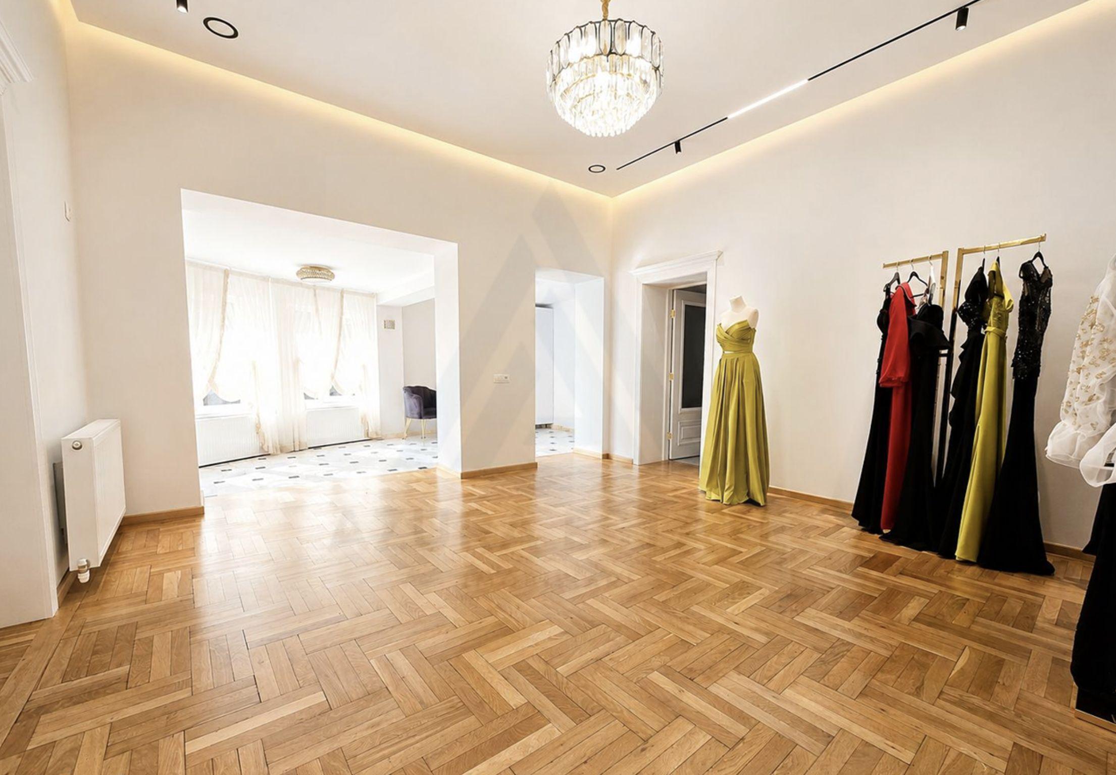 Casa individuala premium 4 camere 2 bai 130 mp parter in Sibiu Central - 1