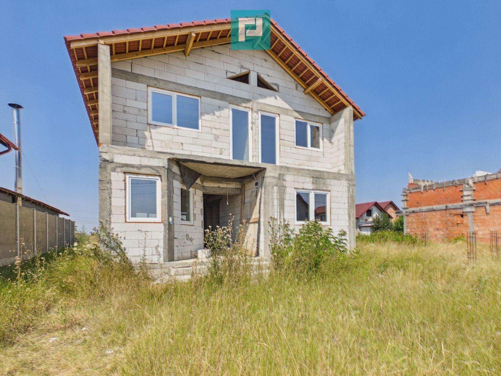 Vilă la roșu cu 4 dormitoare în Fântânele - 3
