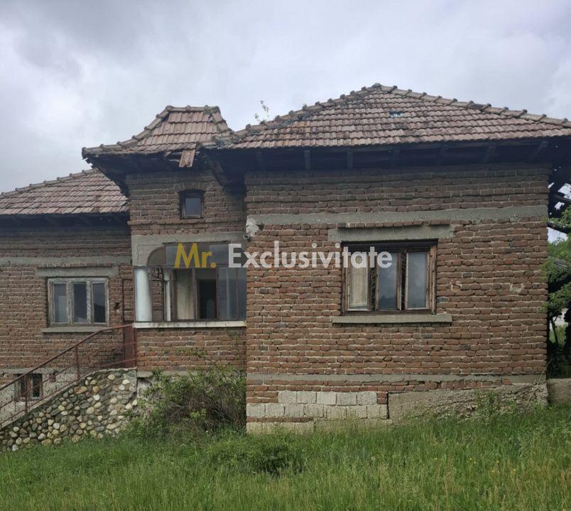 Teren 4226 mp si casa de renovat in loc. Babana, jud. Arges - 4