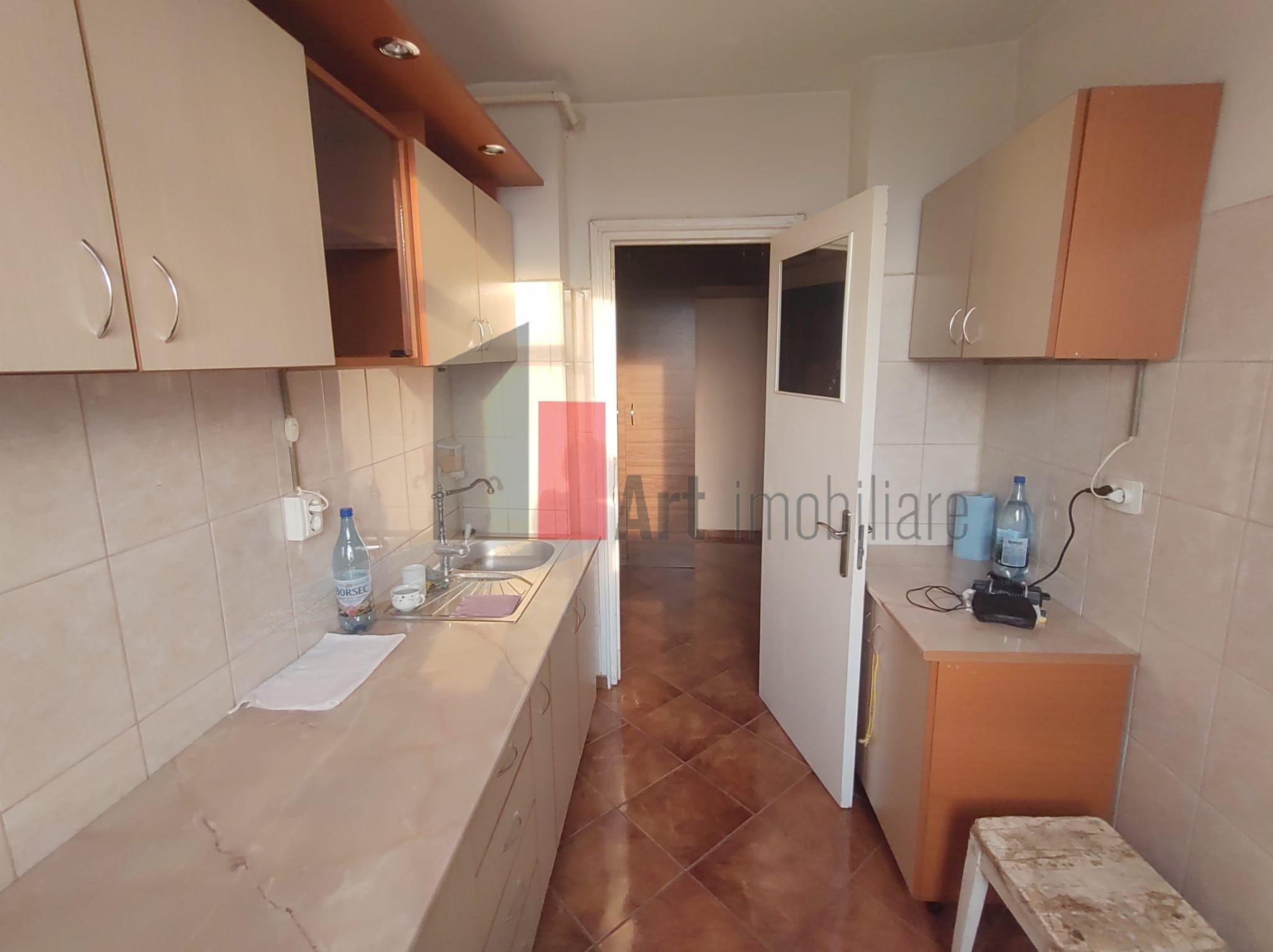 Vânzare apartament 3 camere cu centrală Bd. Obregia - Fântâna Florilor - 4