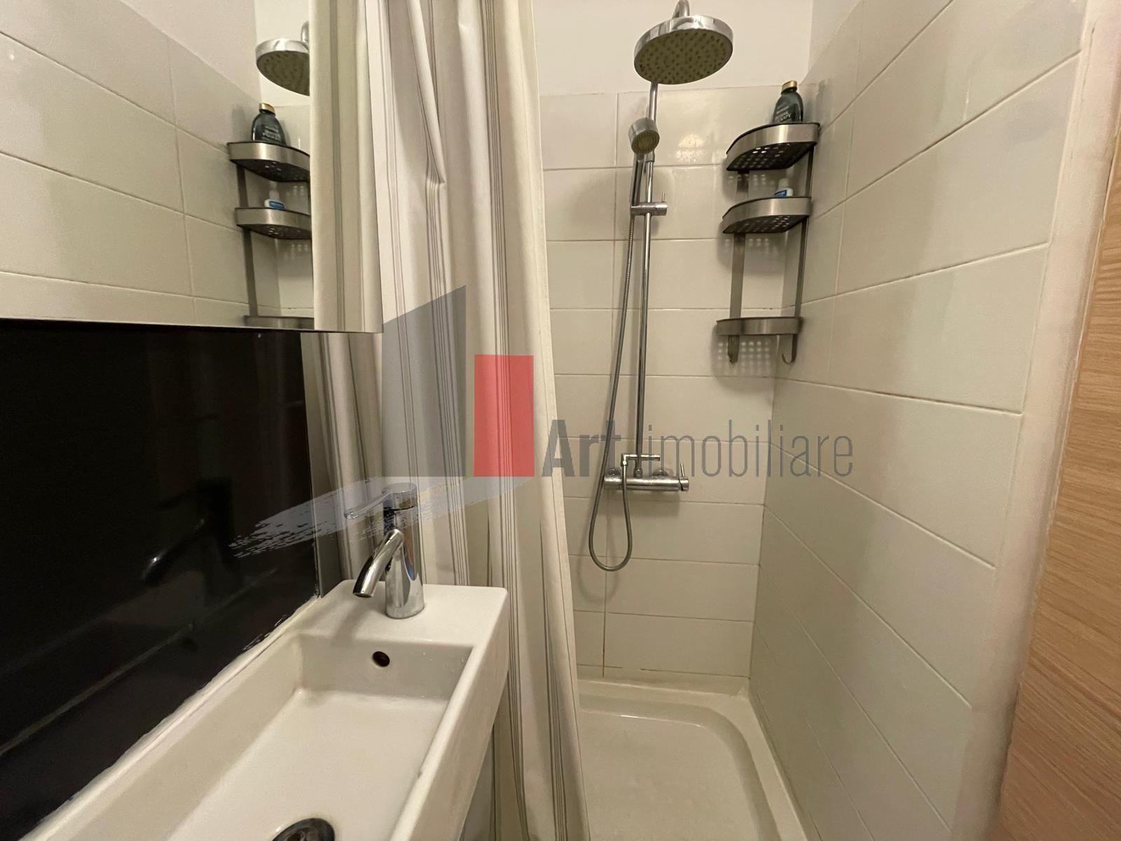 APARTAMENT 2 CAMERE -SALA PALATULUI - 15