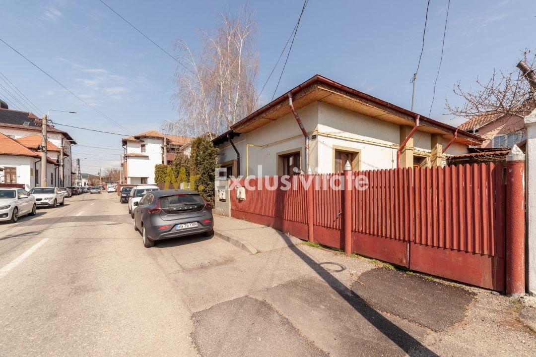 Casa cu potential/ zona Sf Vineri/ 126 mp teren/ Regim urbanistic avantajos - 2