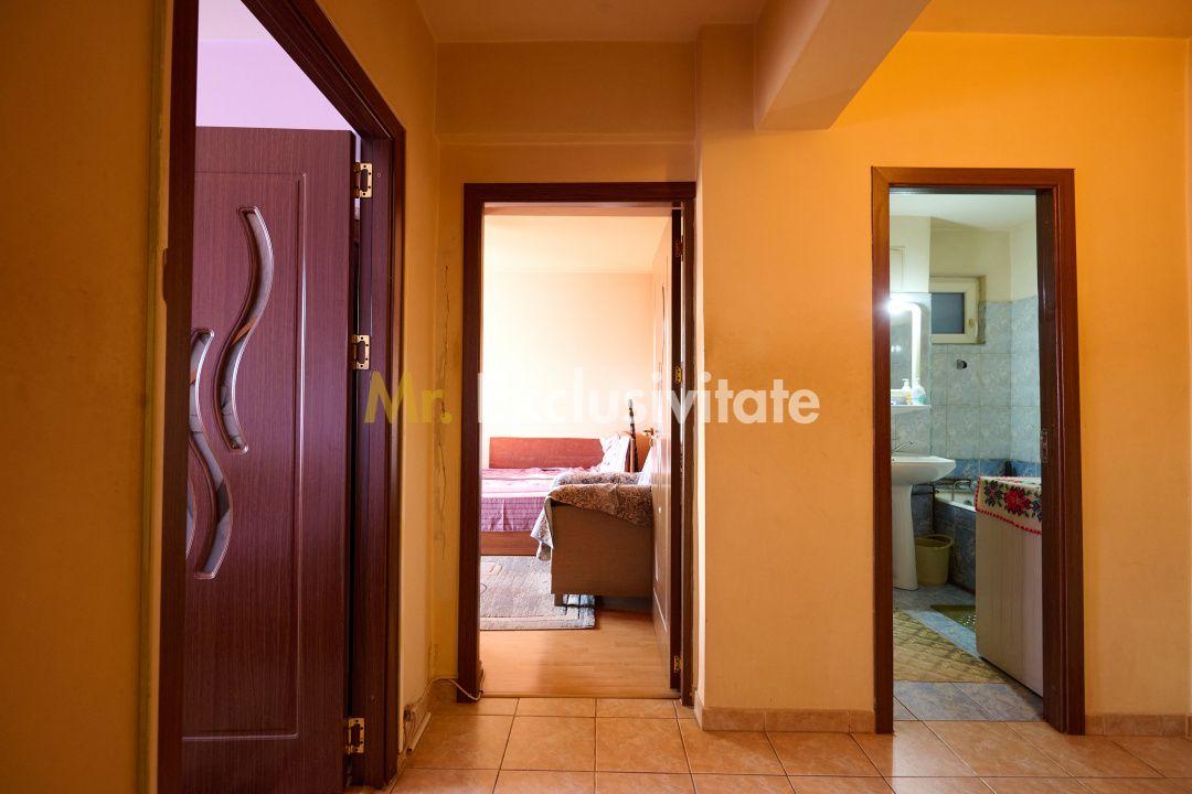Vand/Schimb Apartament 3 camere ultracentral cu Apartament 2 camere+diferenta - 1
