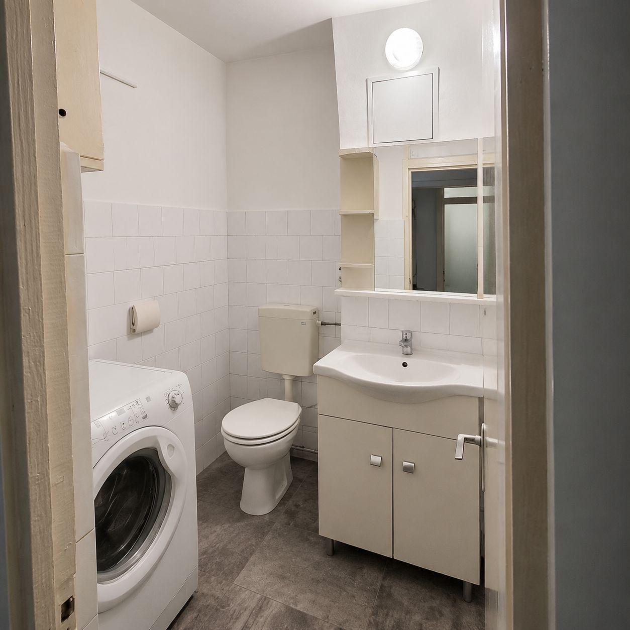 Apartament decomandat cu 3 camere și 2 băi, zona Complex Studențesc - 3