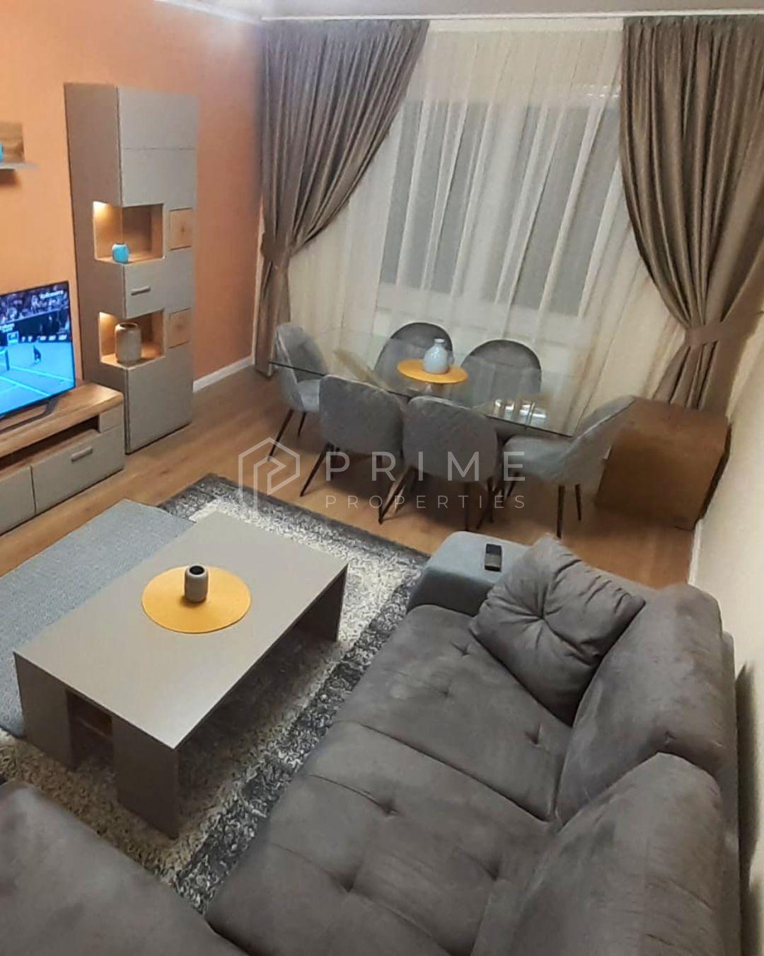 Apartament de închiriat | 3 camere, 2 băi | Tudor - 1