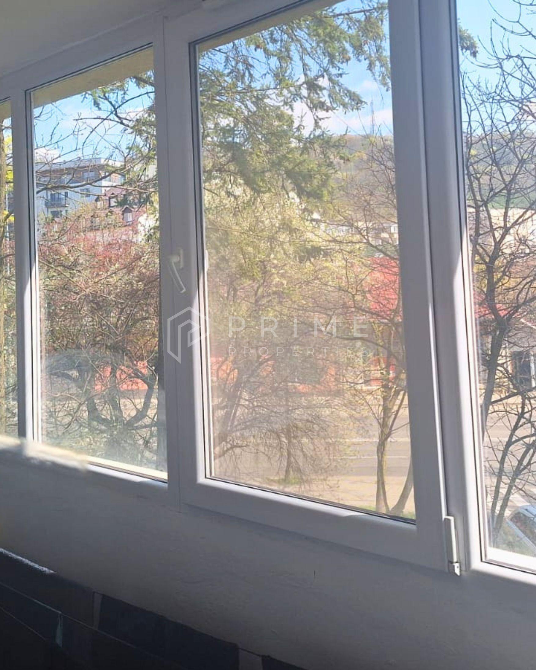 Apartament de vânzare | 2 Camere| Zona Dacia - 5
