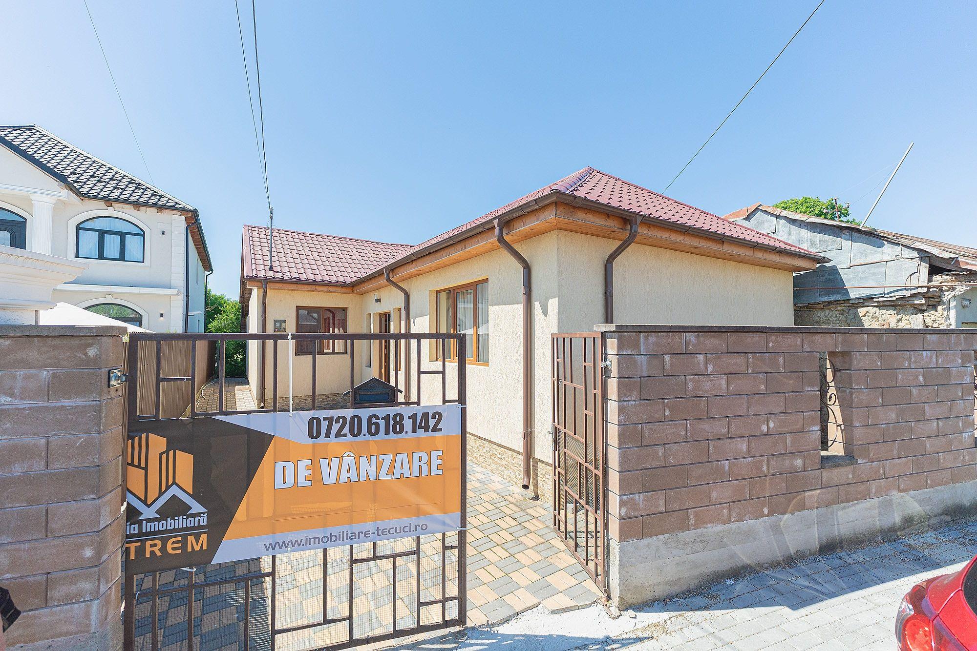 Casă 3 camere, 368mp teren, supr. utila 90mp, pe str. Focșa din Tecuci - 2
