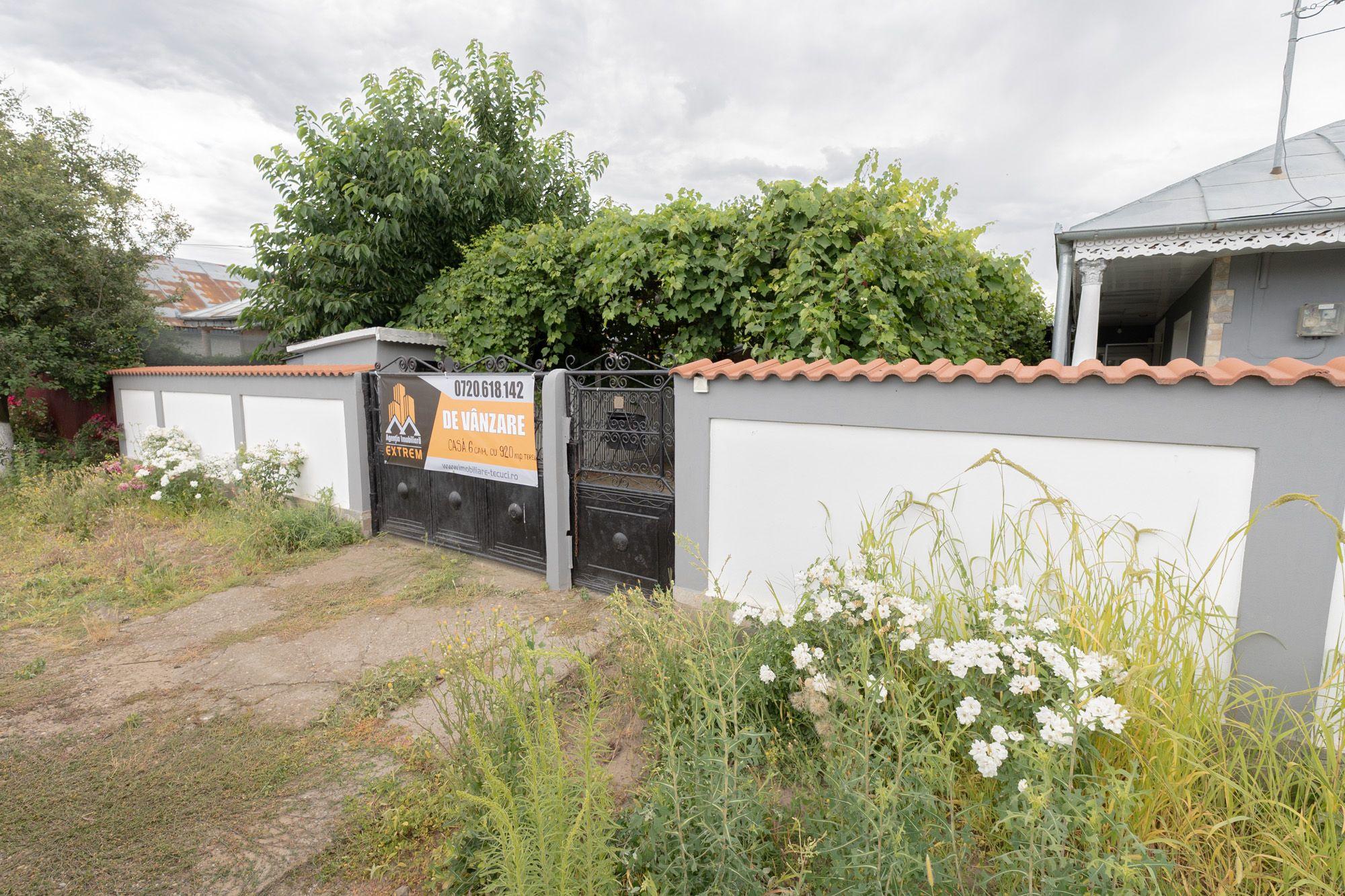 Casă cu 5 camere, complet renovată cu teren 920 mp în Tecuci - 3