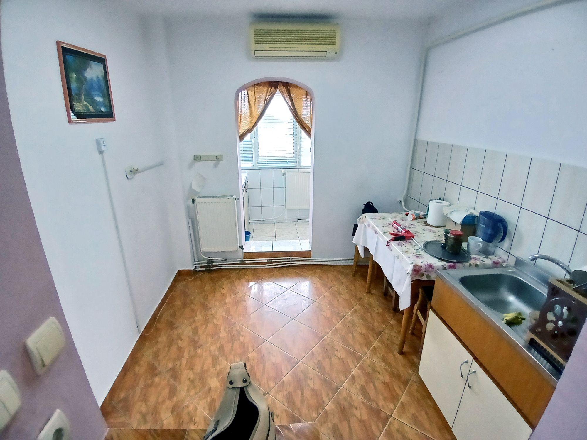 Apartament cu 2 camere, 53 mp, etaj 3 – priveliște deosebită - 4