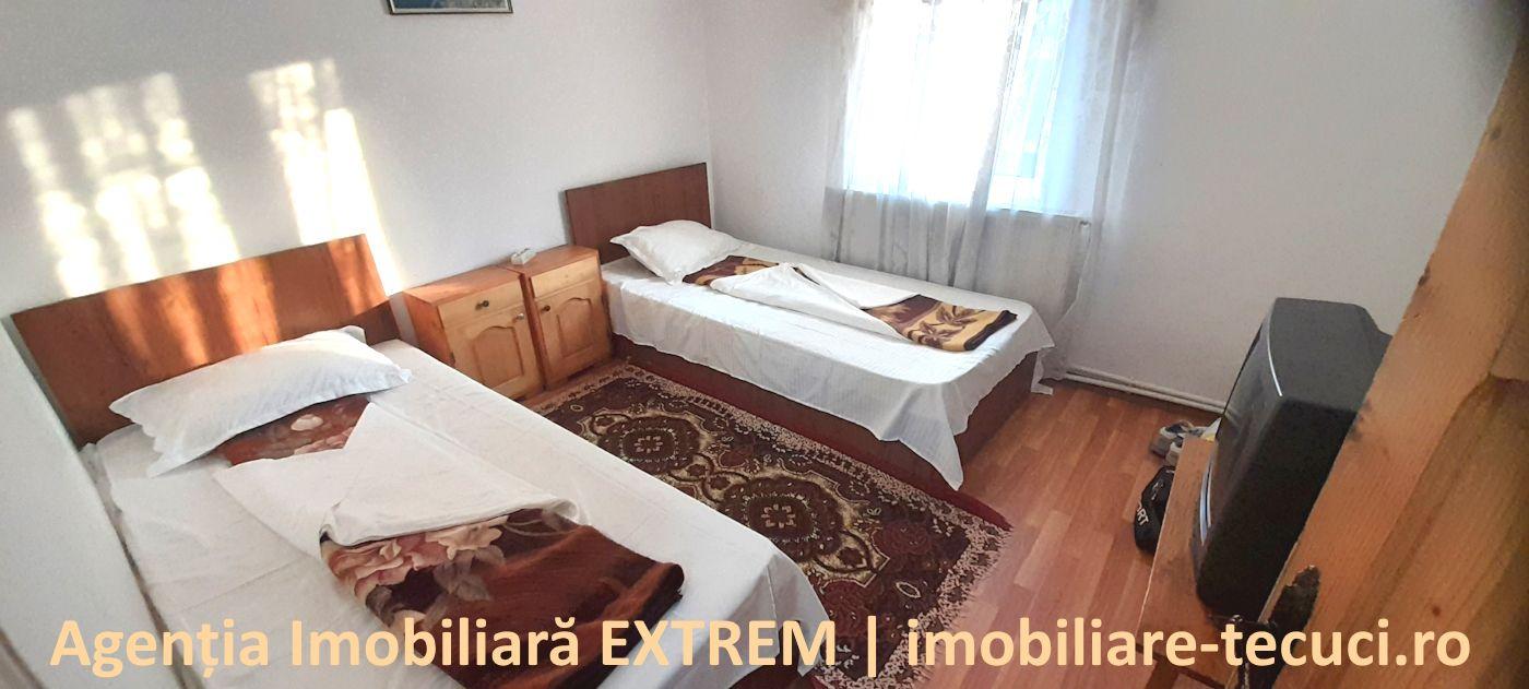Pensiune, restaurant, bar, iaz, păstrăvărie, în Gidigeni, jud. Galaţi - 11