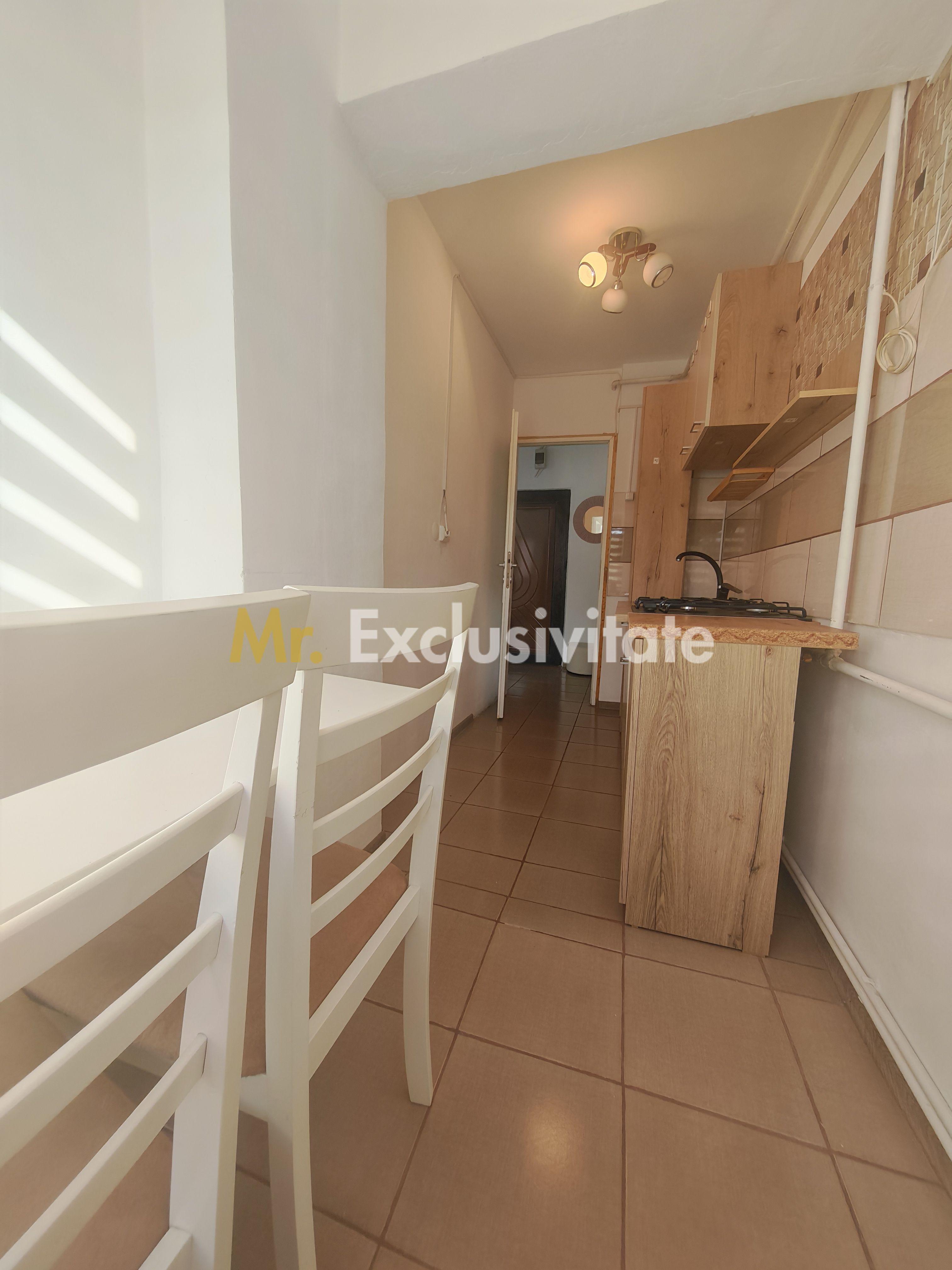 Garsonieră de vânzare în Mioveni etaj 2 - 6